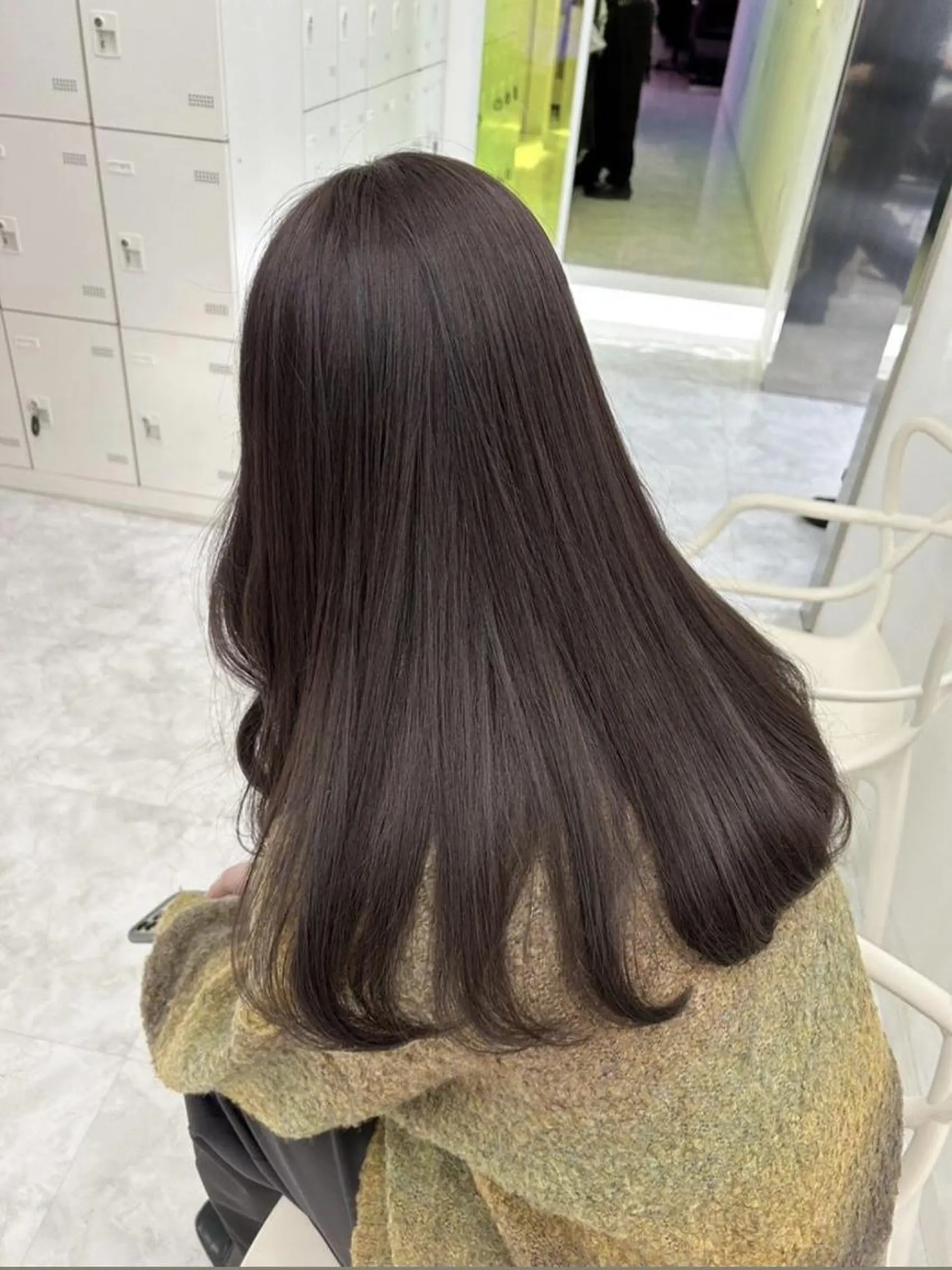 カラー カット 縮毛矯正 色持ち🤎ブラウン/ ベージュ🐏艶カラーのヘアスタイル