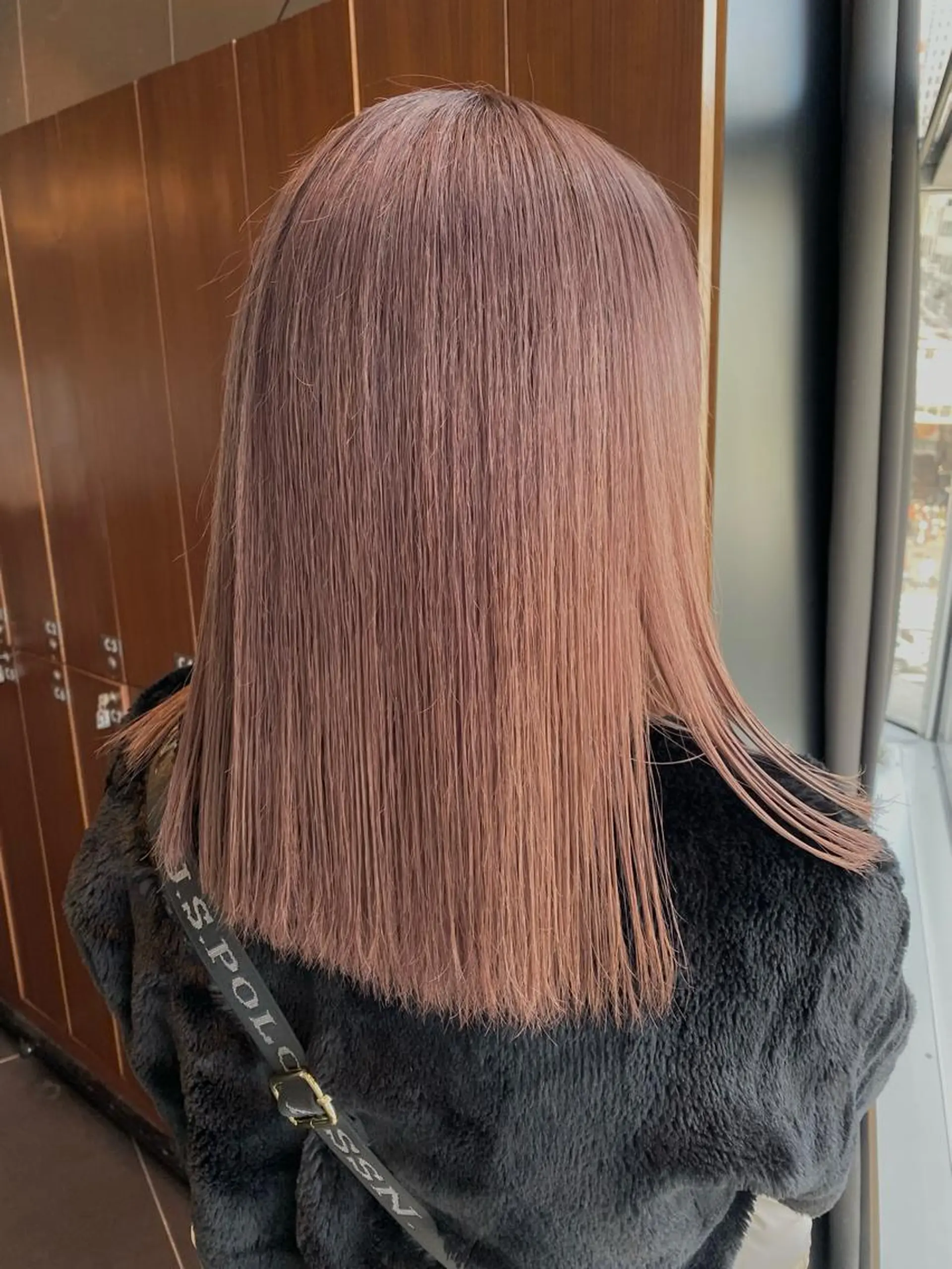 ミディアム le'a所属・谷町/Le'a /竹原しおなのヘアスタイル