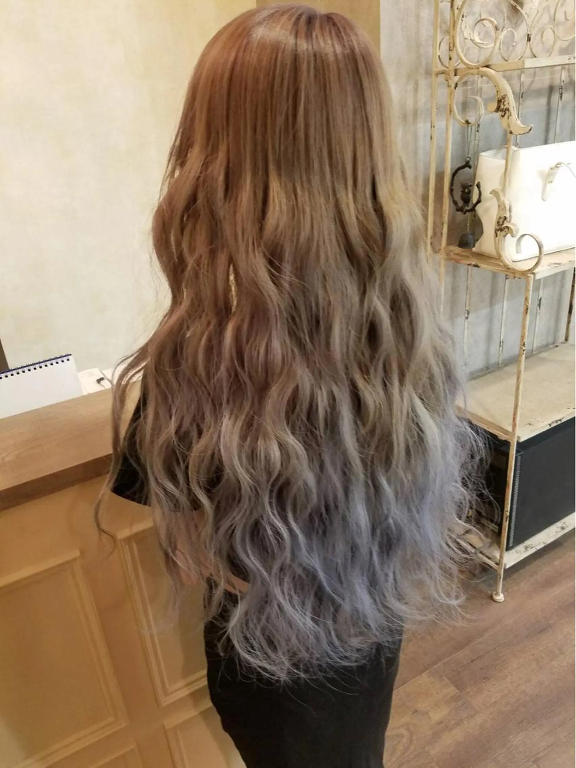 ロング カラー 田井中 悠紀のヘアスタイル