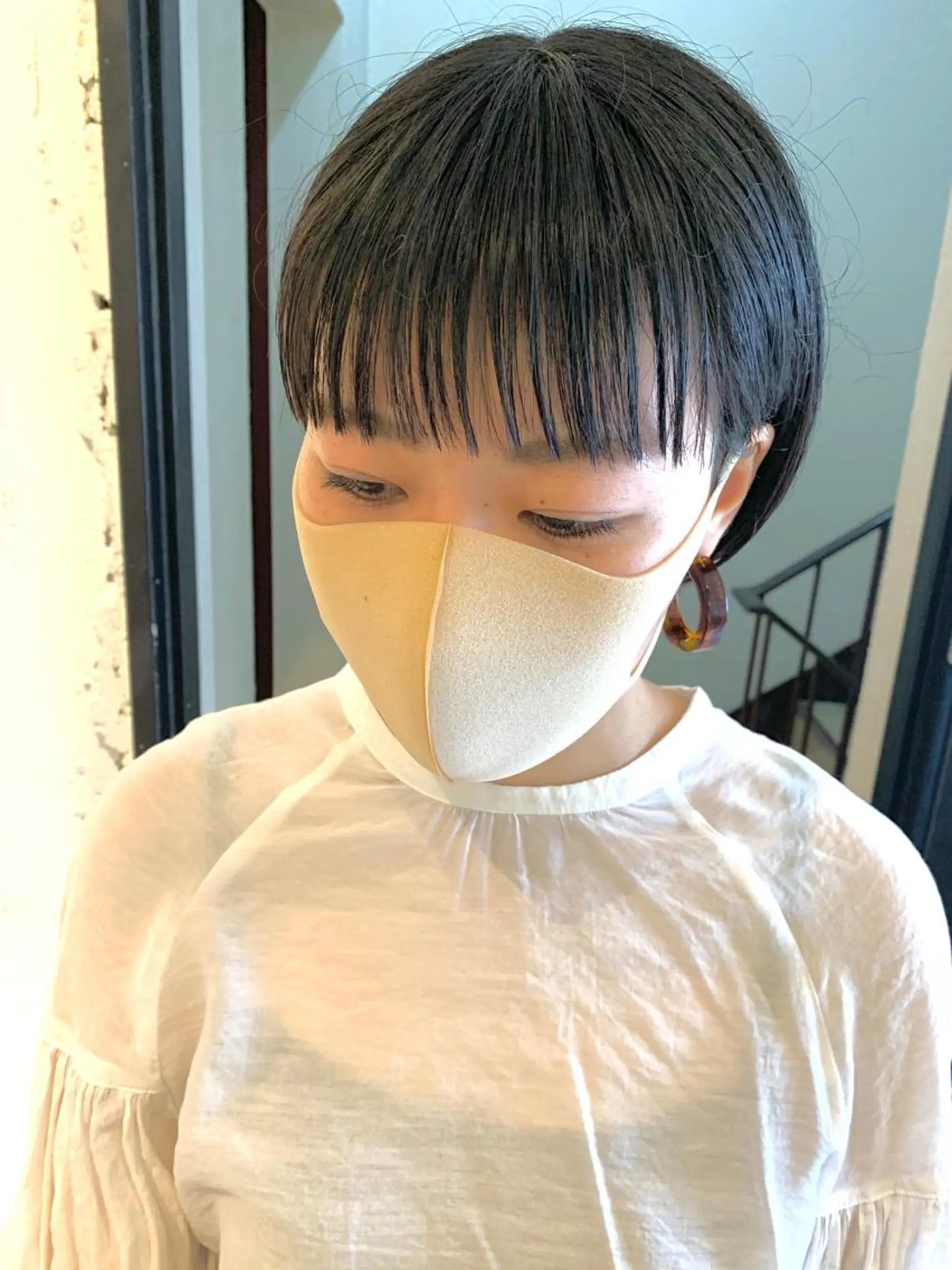 ショート カラー グレージュ ラベンダーカラー ラベンダーグレージュ ラベンダーグレー ショートヘア Fuuu《フゥ》所属・シノザキ シンゴのヘアスタイル