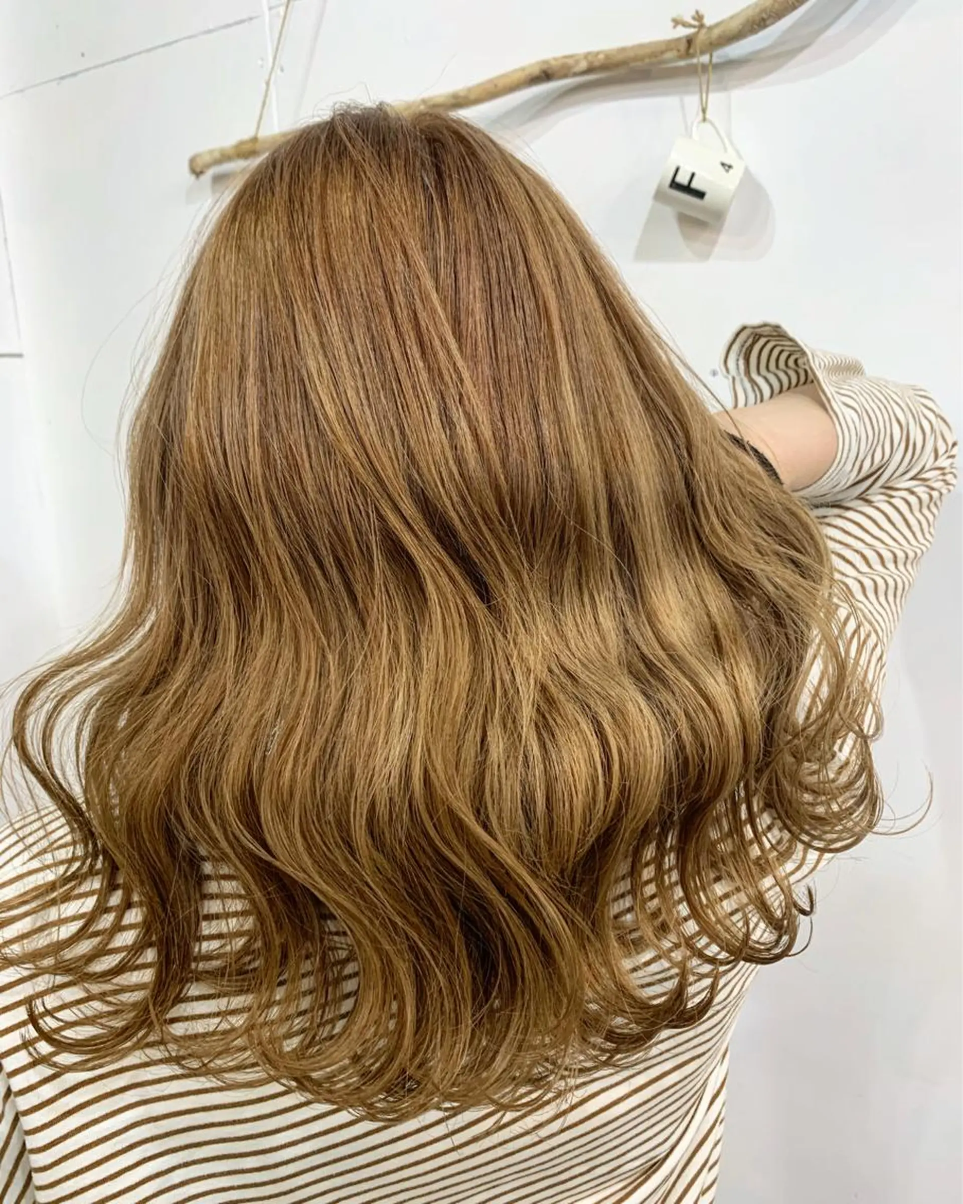 ミディアム カラー RINKA 琳茄のヘアスタイル