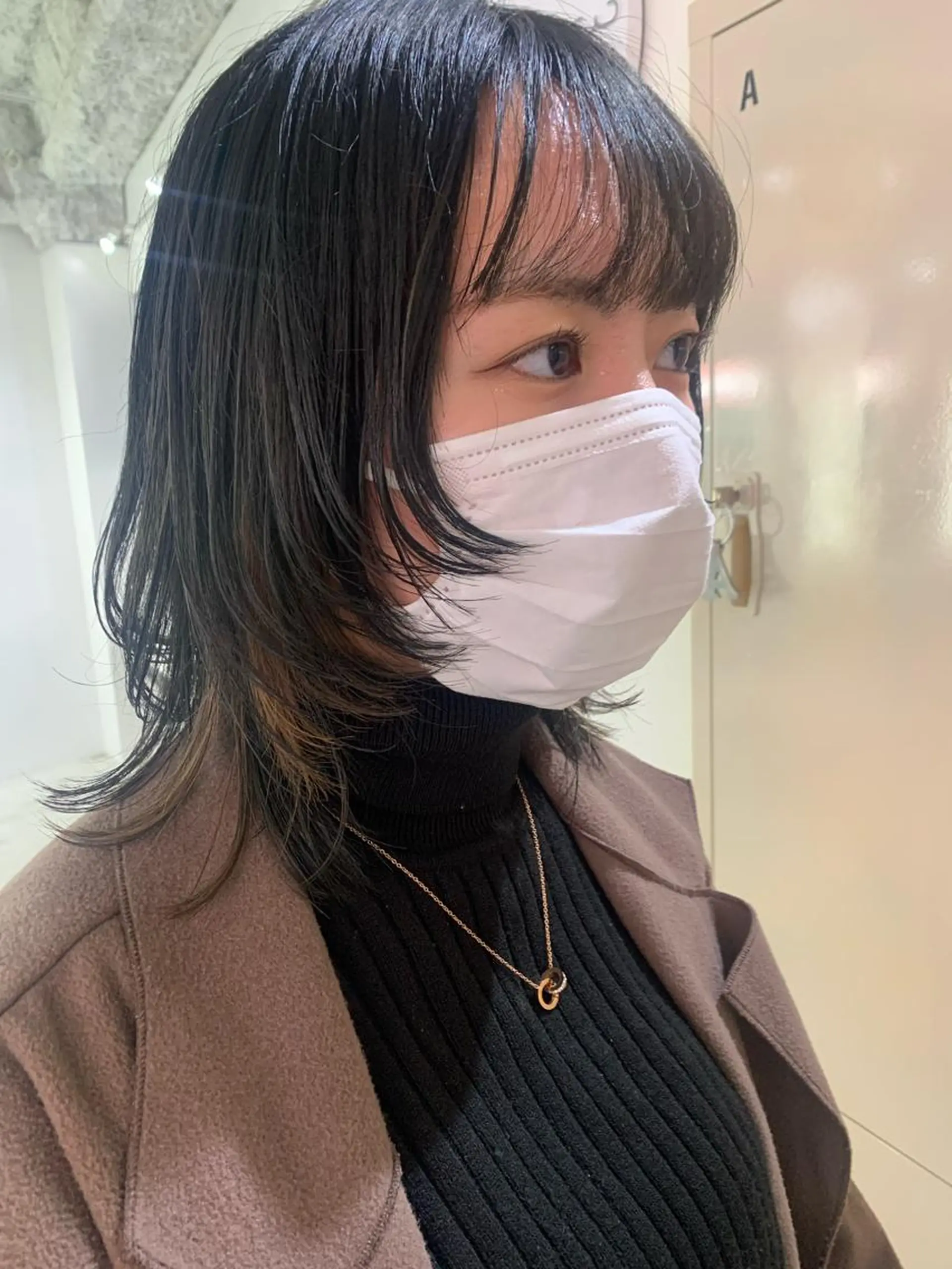 ショート カラー ヘアアレンジ アイブロウ カット ヘアカラー トリートメント 🧨ブリーチー×ボブ レイヤー💎じゅえるのヘアスタイル