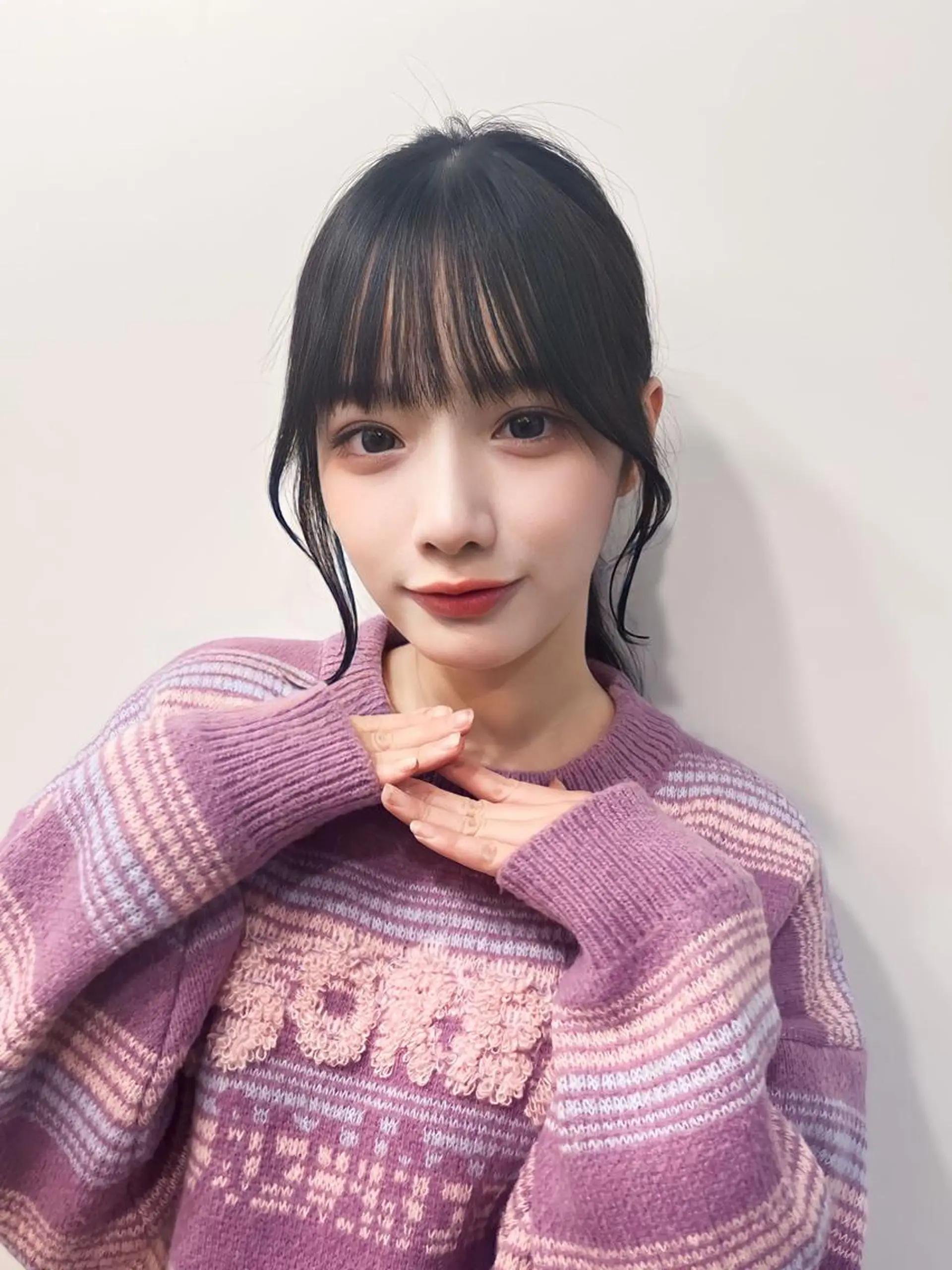 セミロング カラー パーマ ヘアアレンジ メンズ キッズ ネイル アイブロウ メンズインナーカラー メンズ韓国風 黒髪 ブルーカラー ブルーブラック 武田涼レイヤーカット 髪質改善×縮毛矯正のヘアスタイル