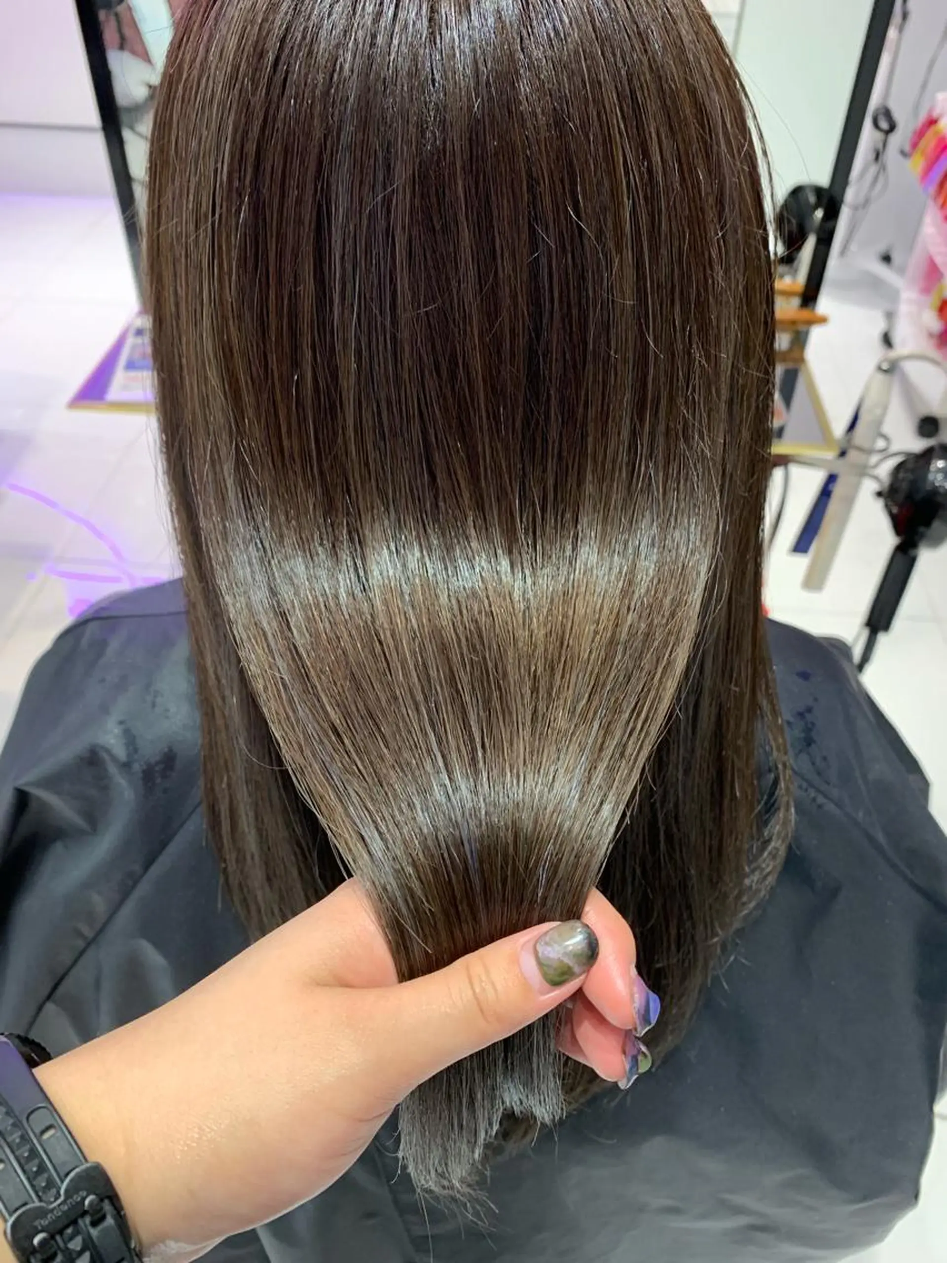 セミロング ハッシュカット/ハイ トーン/MANAMIのヘアスタイル