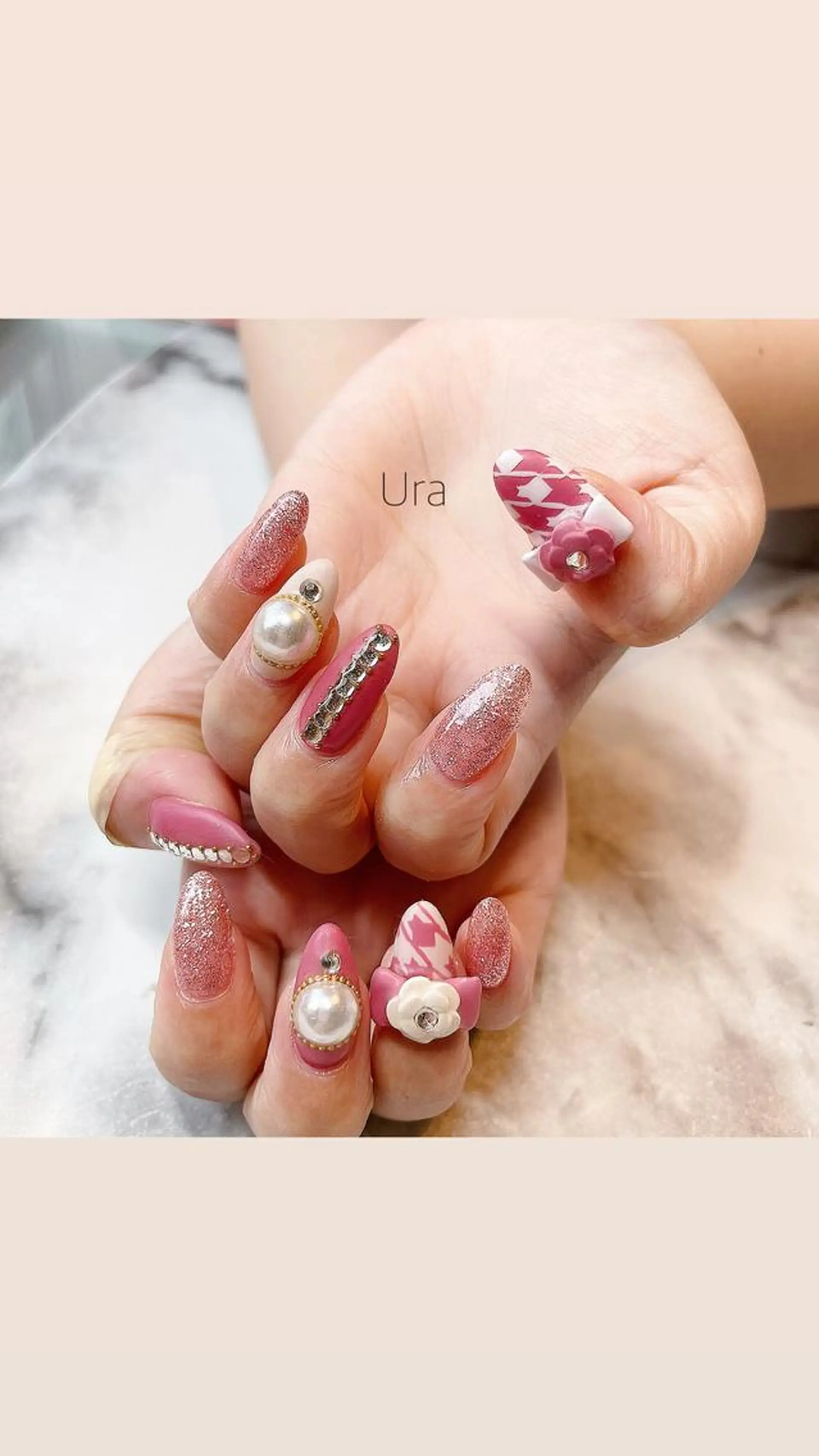 ネイル UrakoNail 《nail》のネイルデザイン