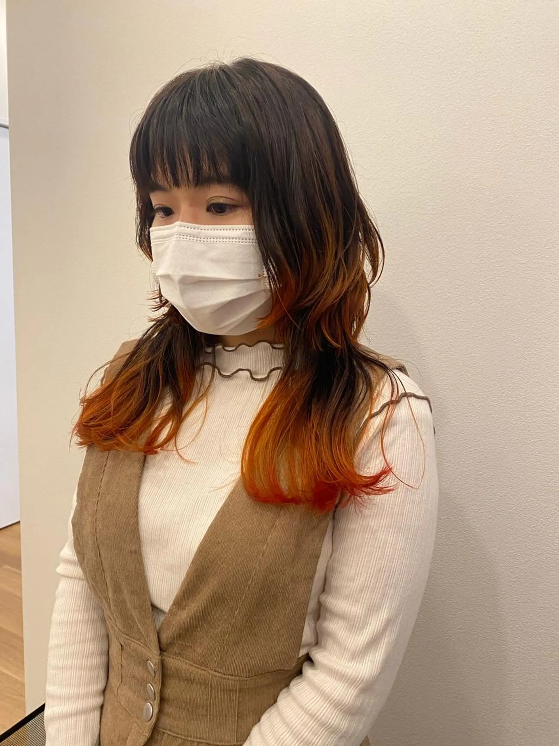 ロング カラー オレンジ 林 瑠夏のヘアスタイル