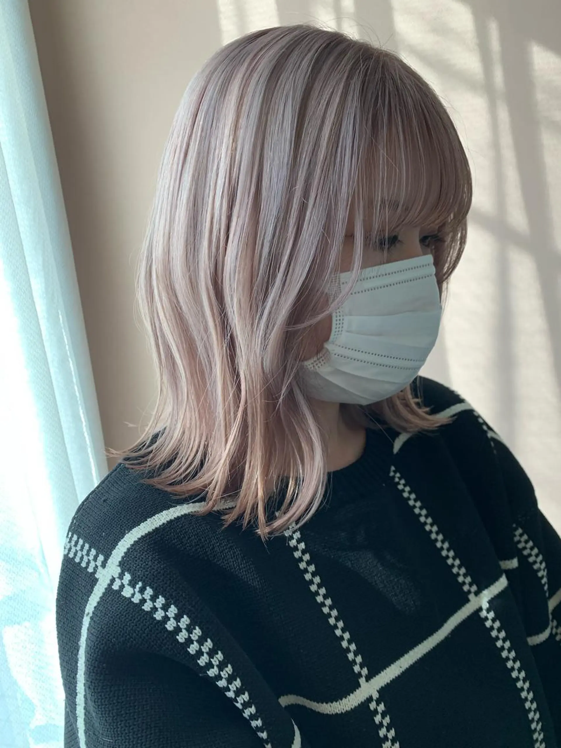 ミディアム カラー ベージュカラー ブリーチ ホワイトベージュ カット ヘアカラー トリートメント hub hair レイヤー/透明感のヘアスタイル