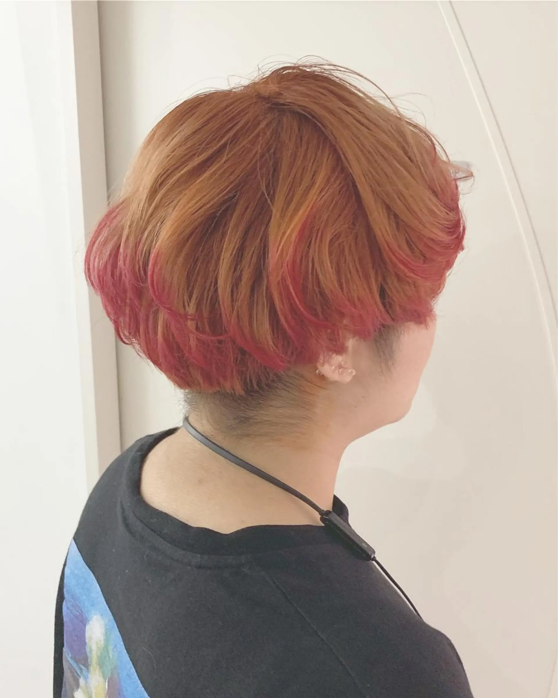 ショート カラー ブリーチ オレンジ レッドカラー インナーカラー/天神 ブリーチ/吉田のヘアスタイル