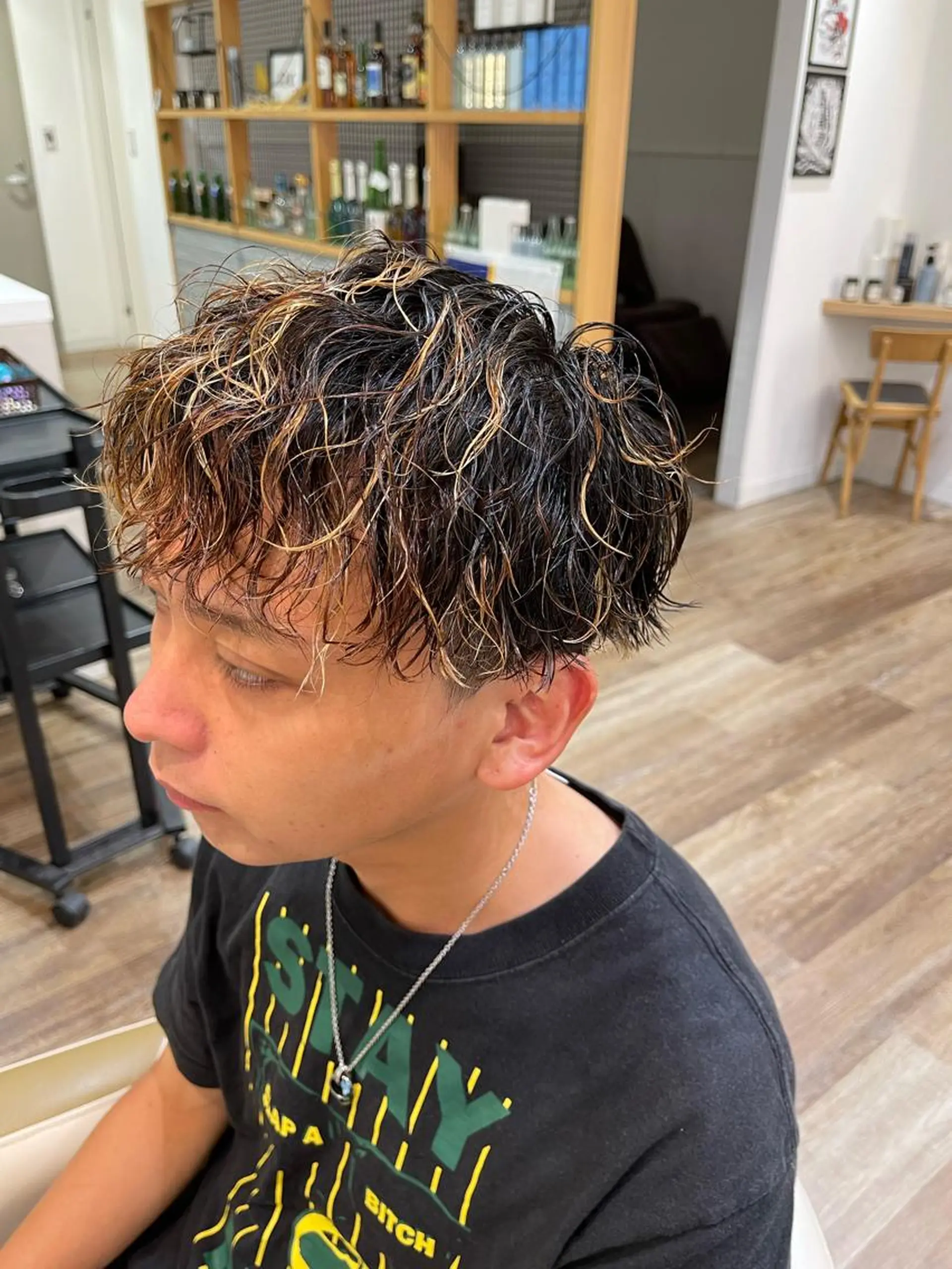ミディアム カラー パーマ メンズ カット ヘアカラー パーマ メンズパーマ 北原寿樹のヘアスタイル