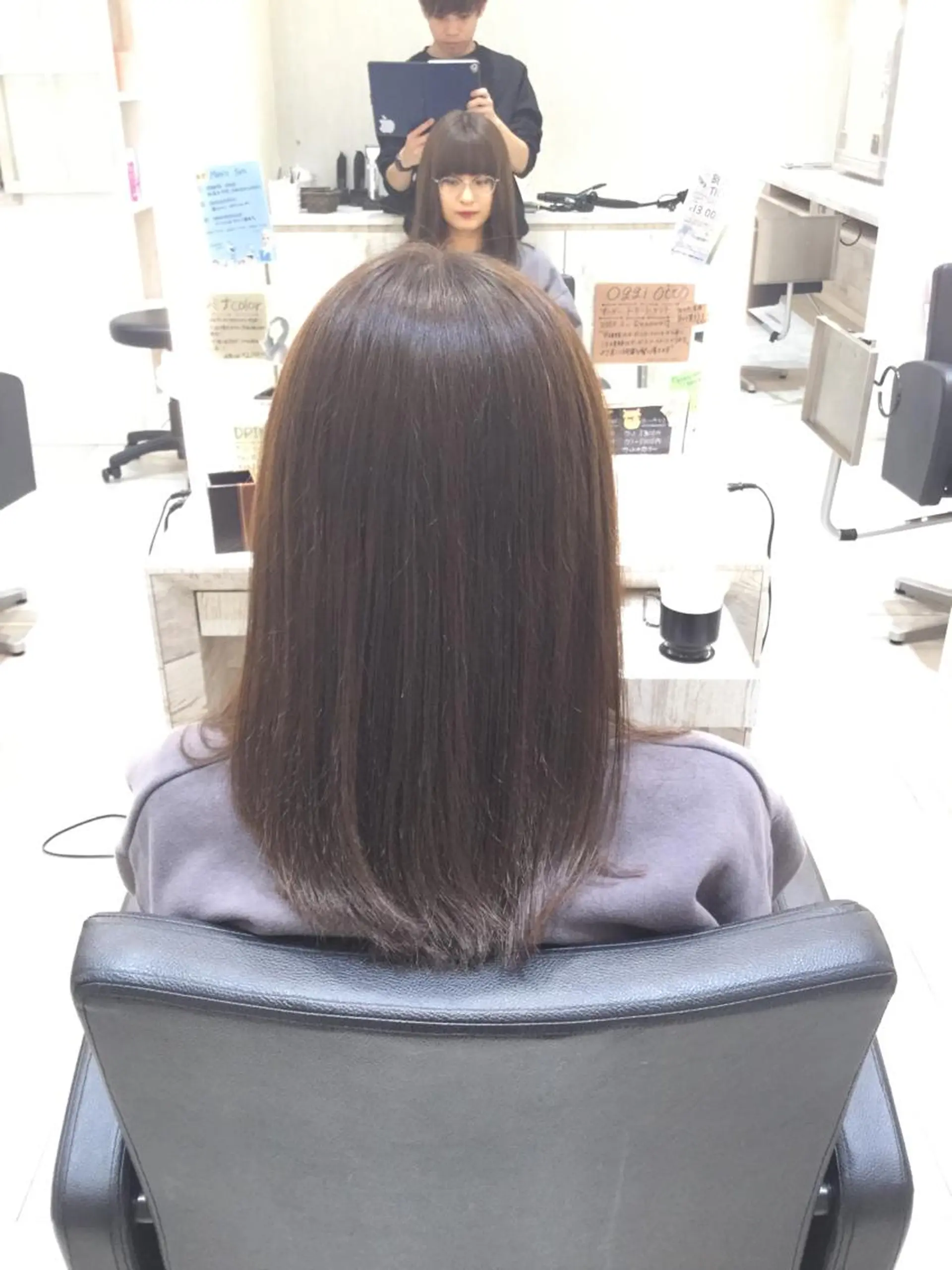 ミディアム カット ヘアカラー レイヤー／パーマ 西山賢志のヘアスタイル