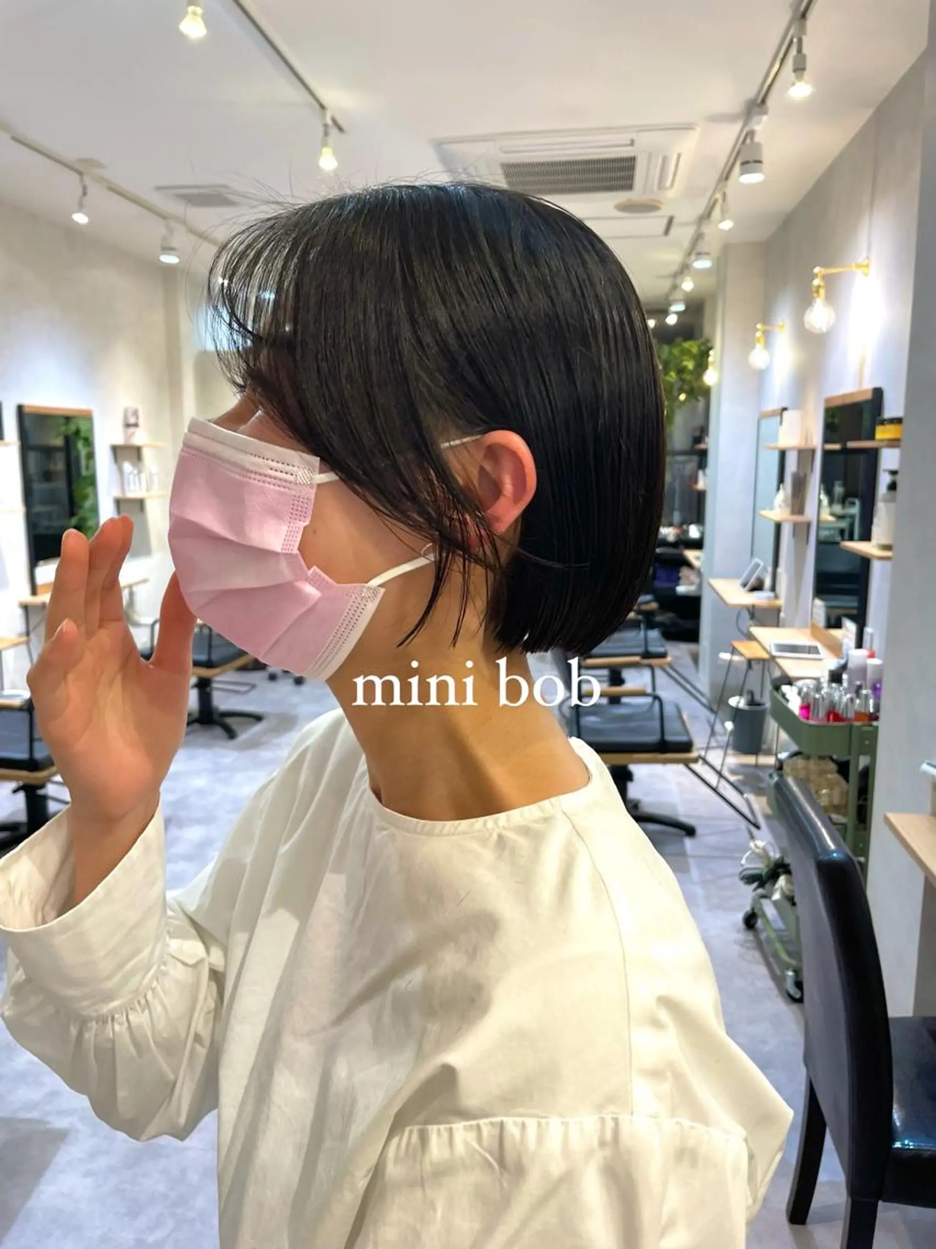 ショート ボブ シースルーバング カット トリートメント salowin梅田茶屋町north所属・くがれいじ 梅田/ショート/ボブのヘアスタイル