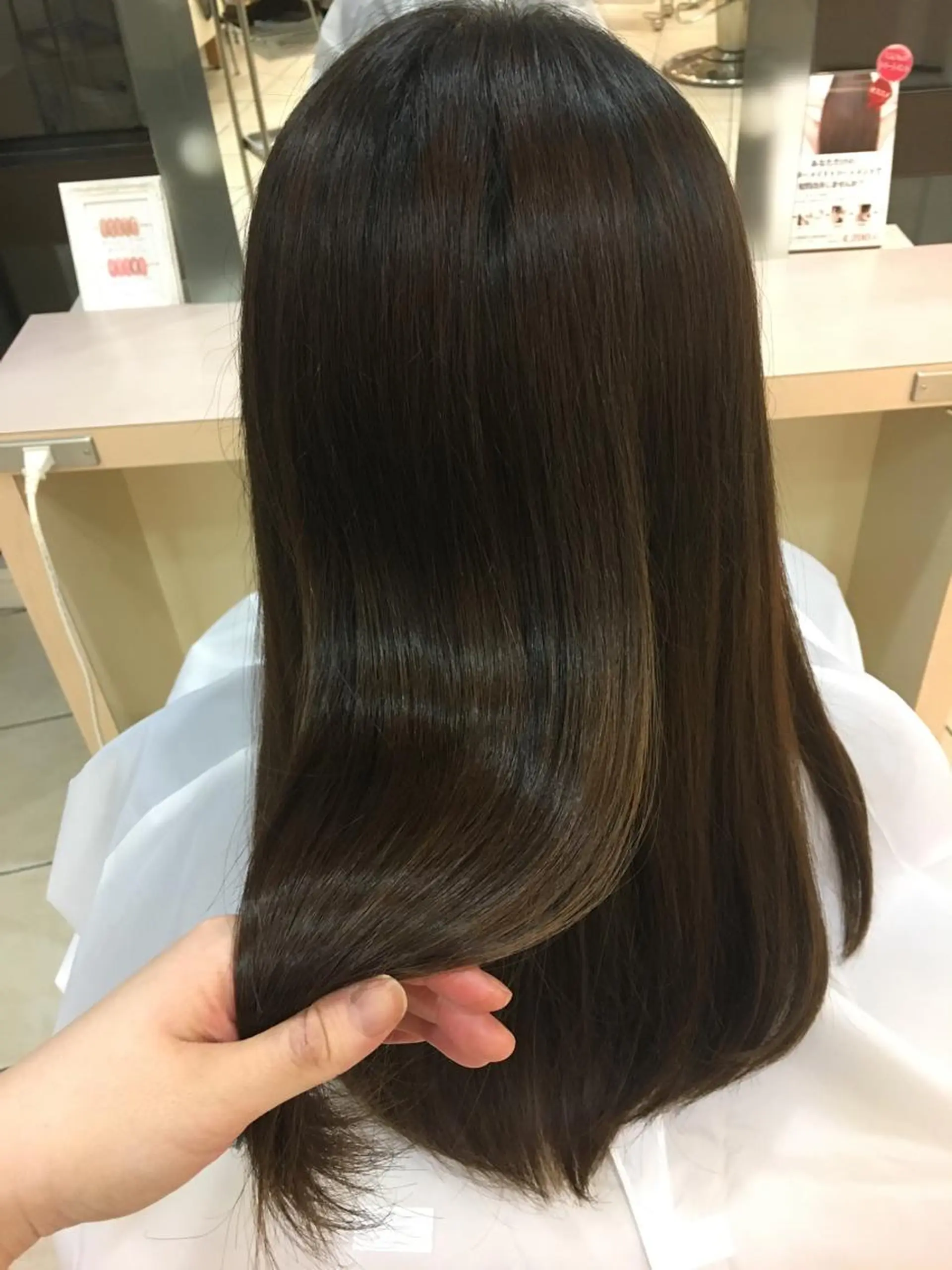 セミロング 🌟ROUGE 🧸おびつななみのヘアスタイル