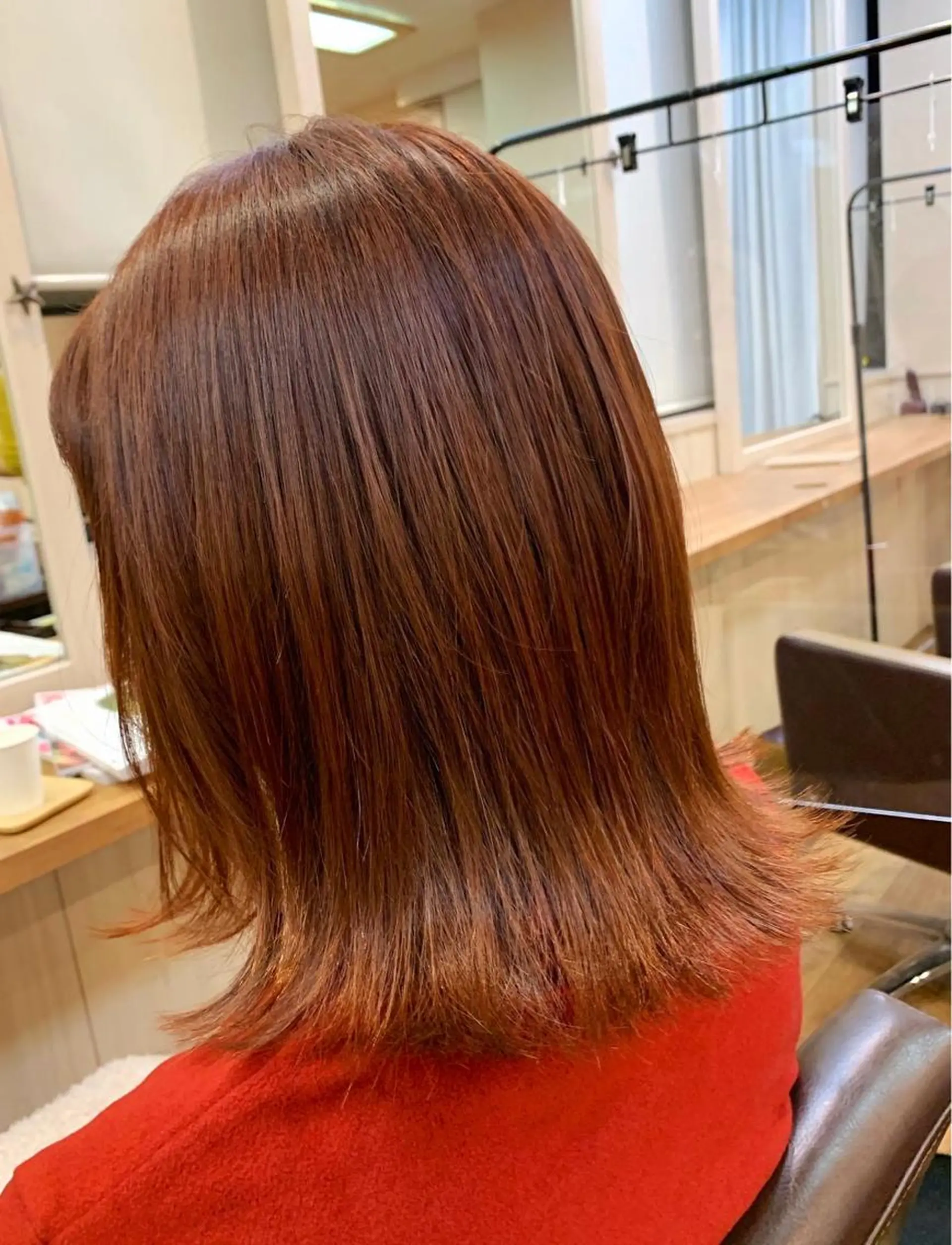 ミディアム カラー オレンジ ボブ 外ハネヘア yuri🌼 NUMBER 天王寺のヘアスタイル