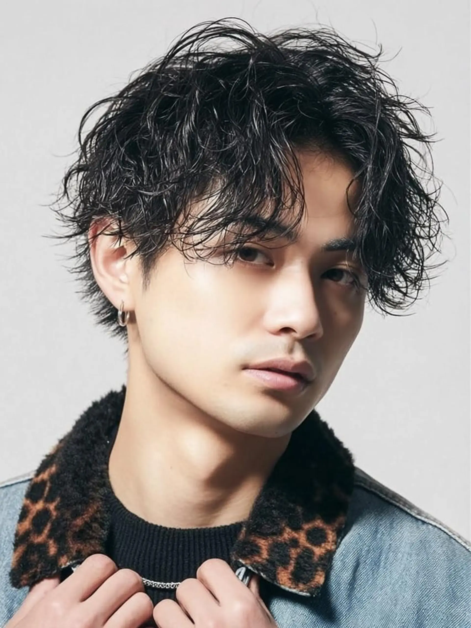 メンズ センターパート フェードカット メンズパーマ 刈り上げ 波巻きパーマ ✨メンズ/パーマ/ 三宅 昌太✨のヘアスタイル