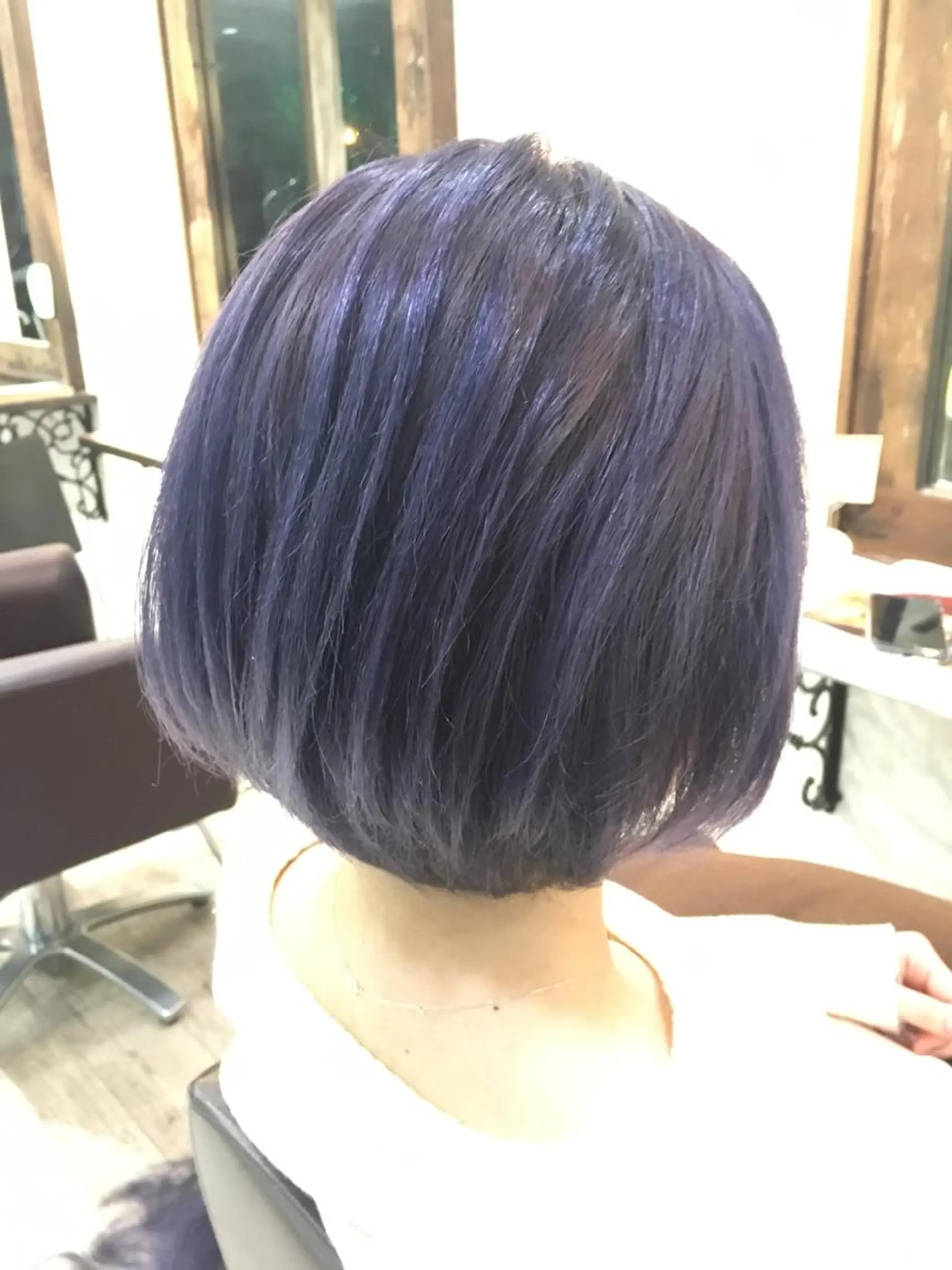 ショート アッシュ パープルカラー カット ヘアカラー トリートメント BELCHIC所属・松本 亮のヘアスタイル