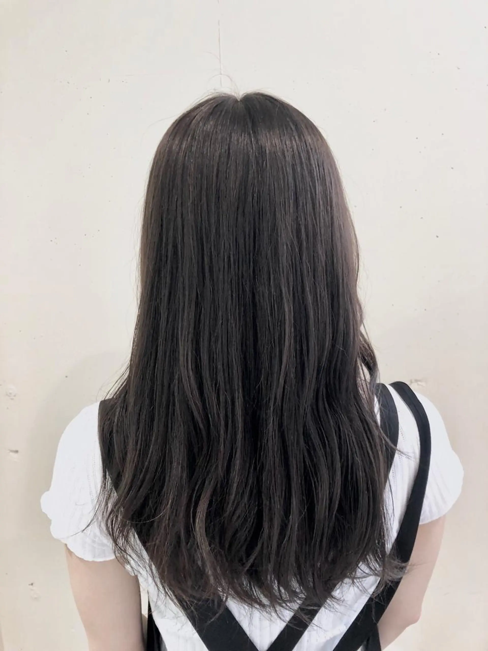 セミロング カラー パーマ ヘアアレンジ ブリーチ 透明感カラー グラデーションカラー グレージュ ハイライトカラー 【ツヤ髪美容師】 ツダケイスケのヘアスタイル