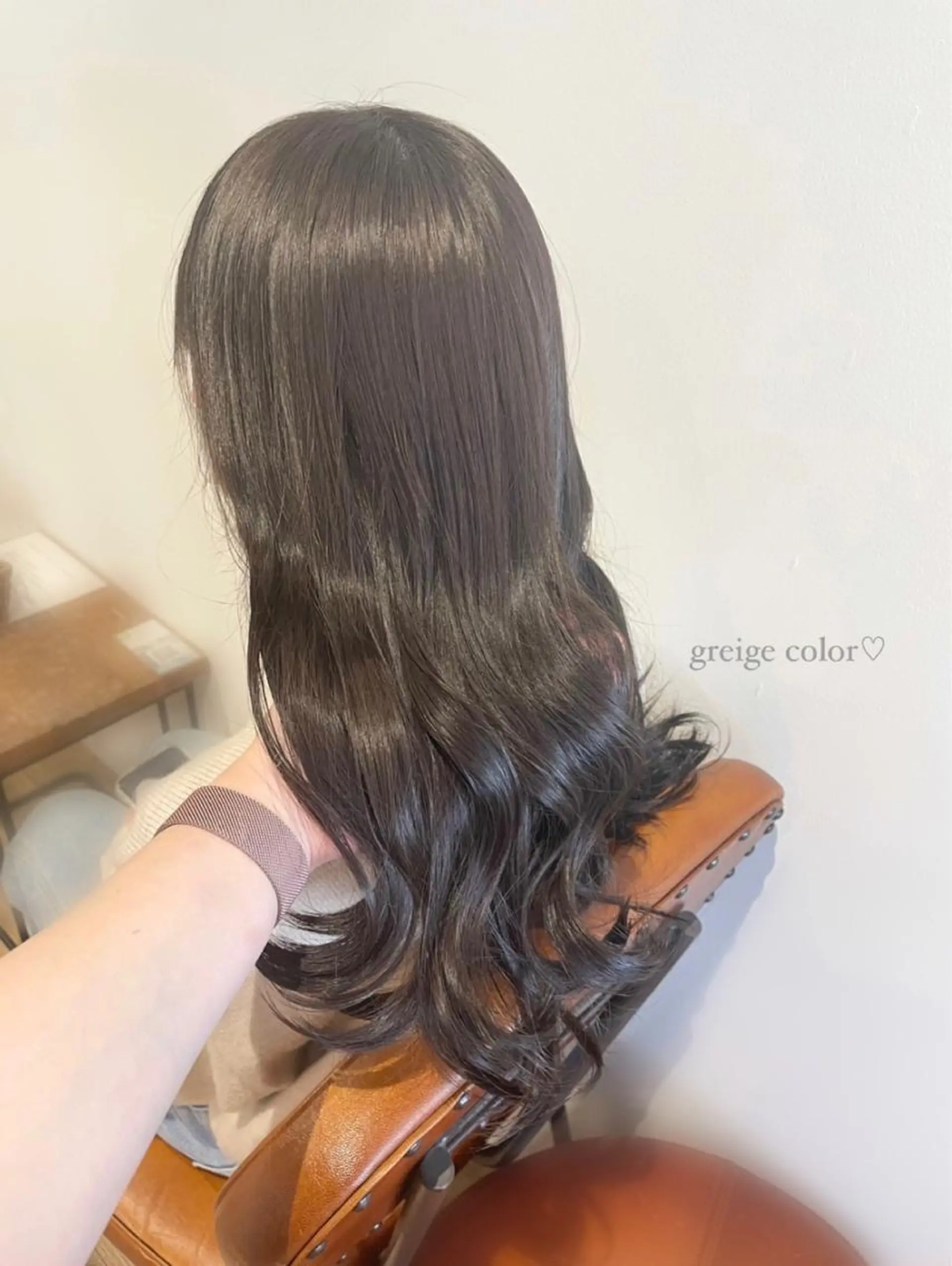 ロング カラー パーマ ヘアアレンジ キッズ ネイル マツエク・マツパ アイブロウ himawari♡ 柔らかいカラーのヘアスタイル