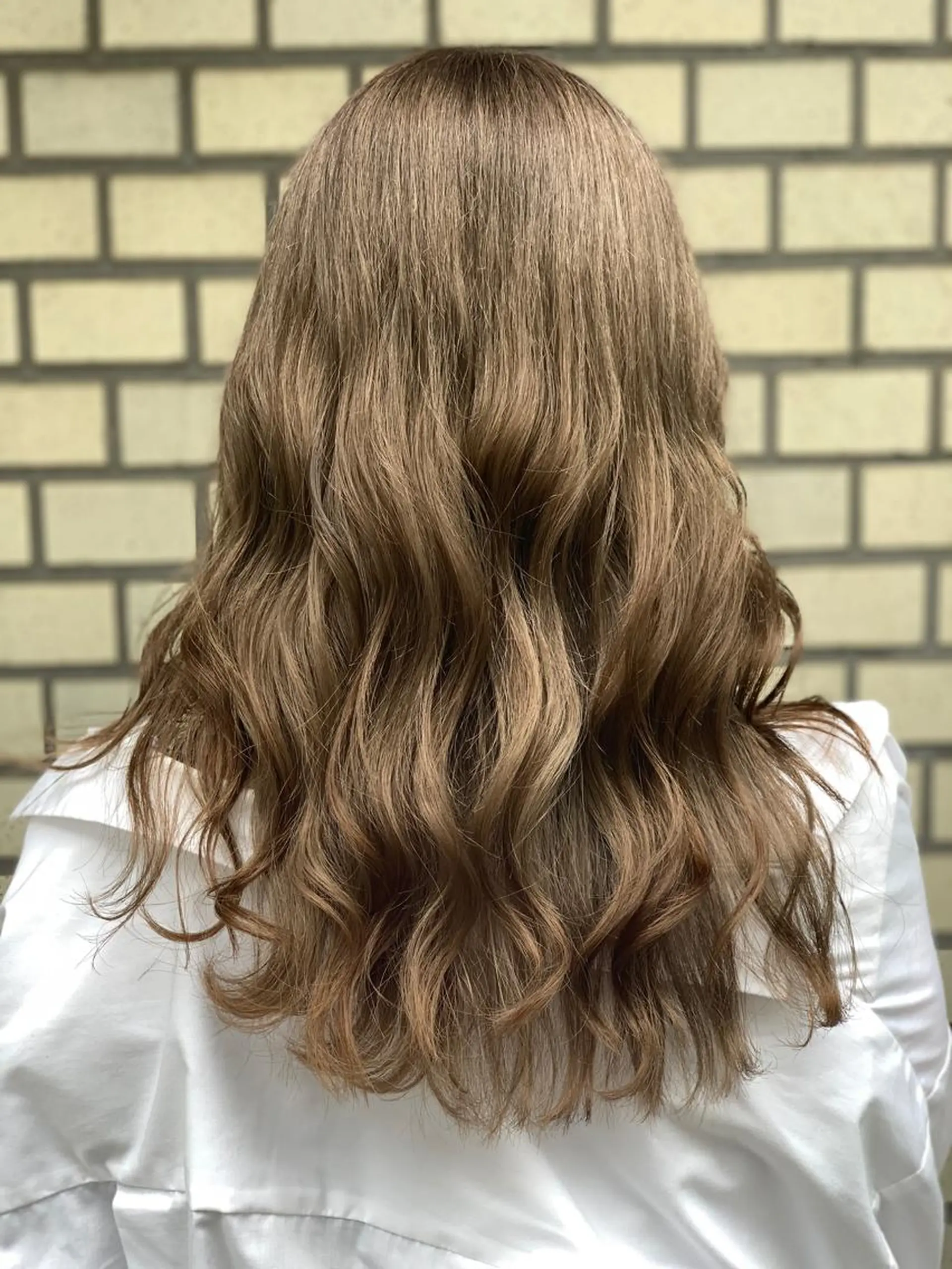 ロング カラー ヘアアレンジ ベージュカラー おおや みゆのマツエク・マツパデザイン