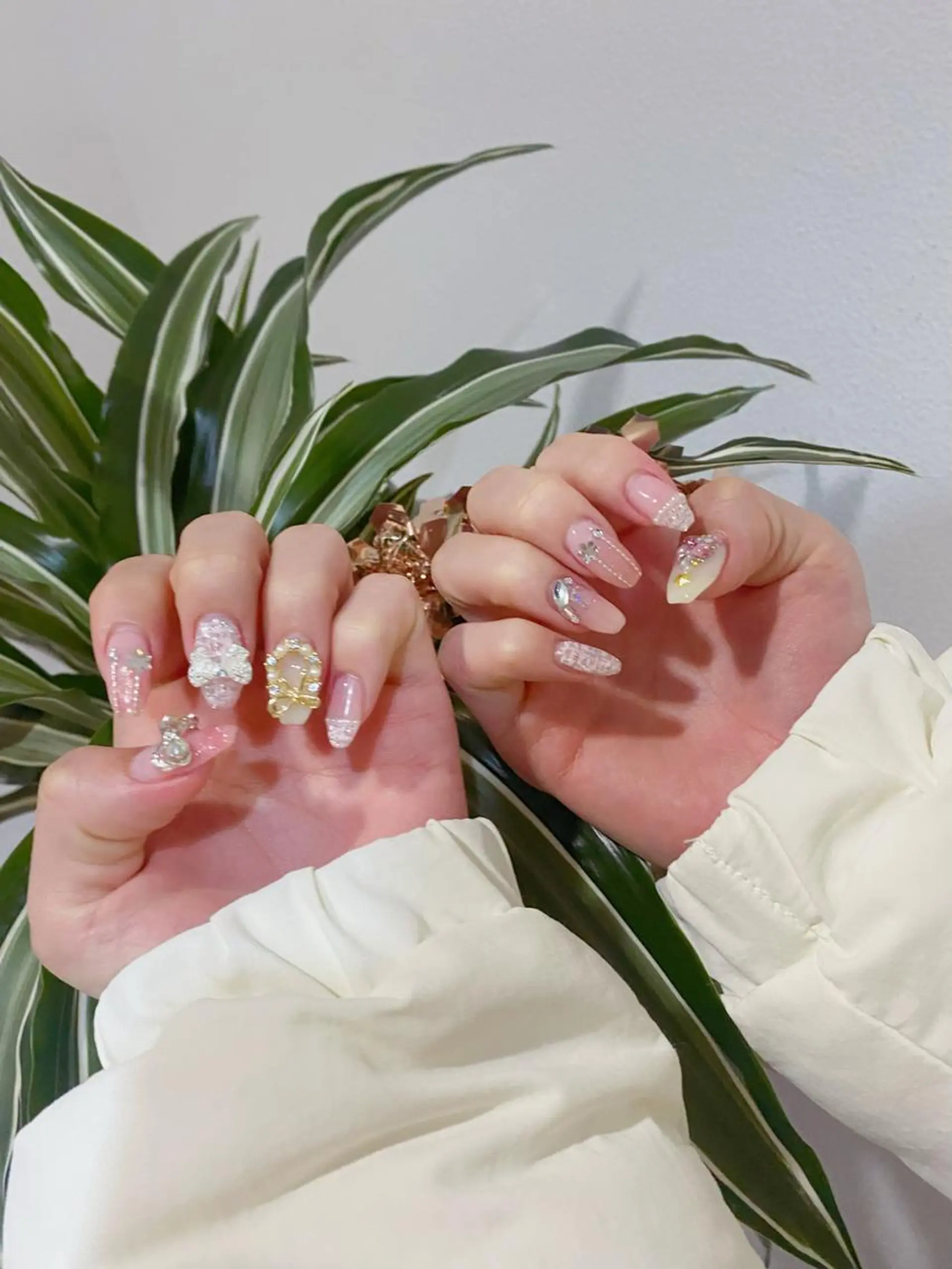 ロング ハンドネイル ハンドケア 💜MIYA nail川崎店のネイルデザイン