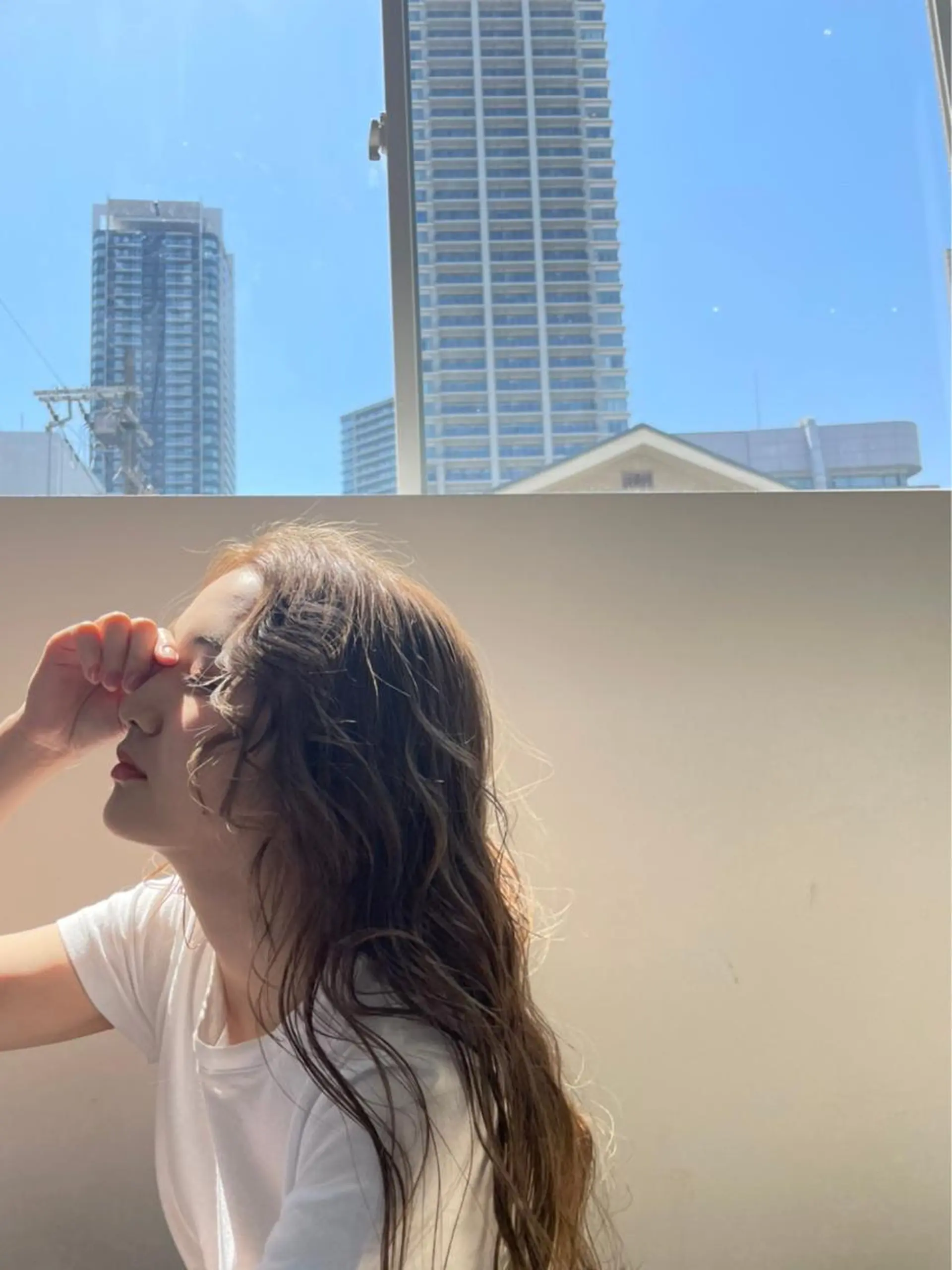 ロング カラー 佐藤 永夏のヘアスタイル