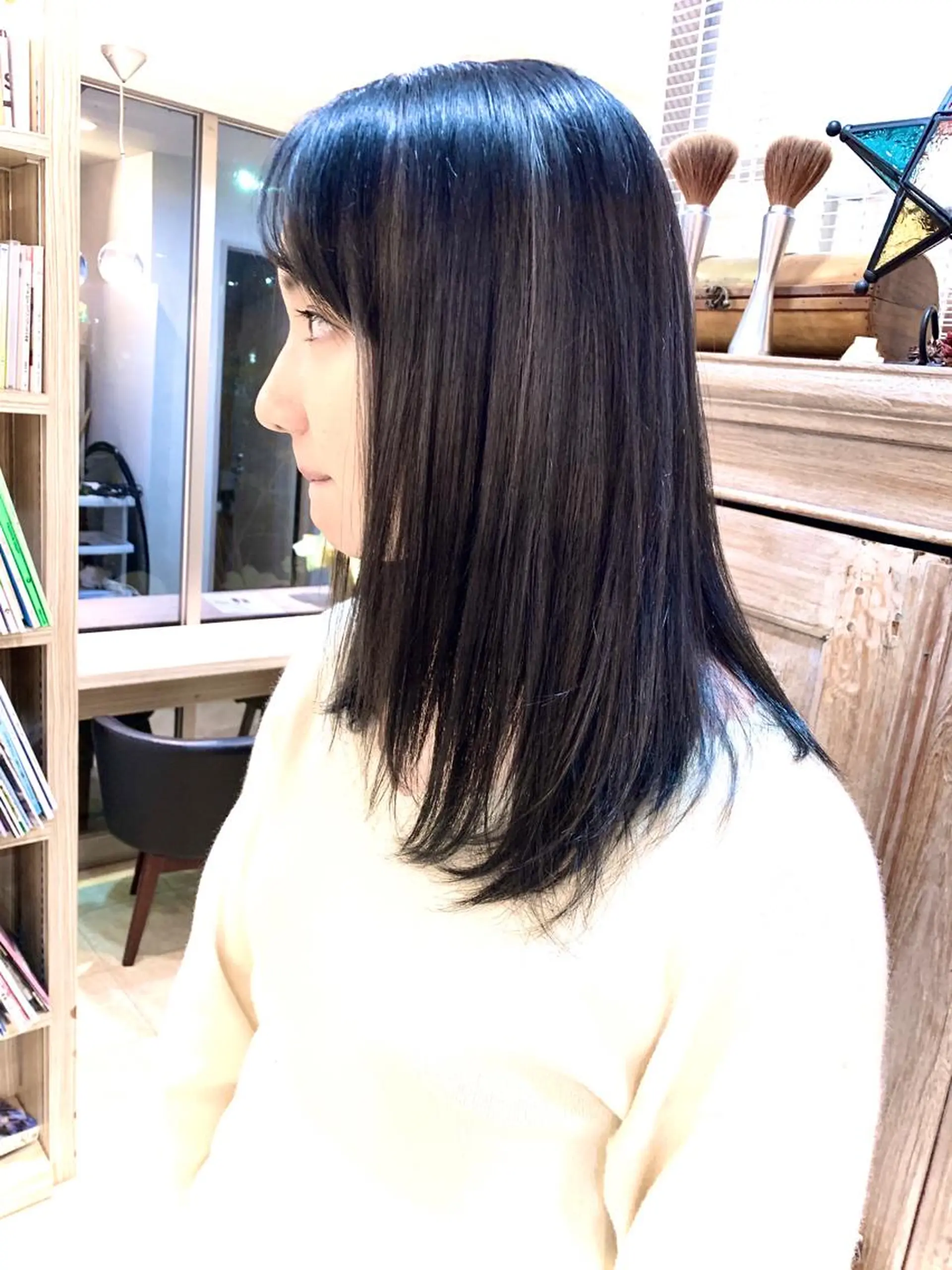 ロング カラー ブリーチ ダークグレー トリートメント nishimura makotoのヘアスタイル