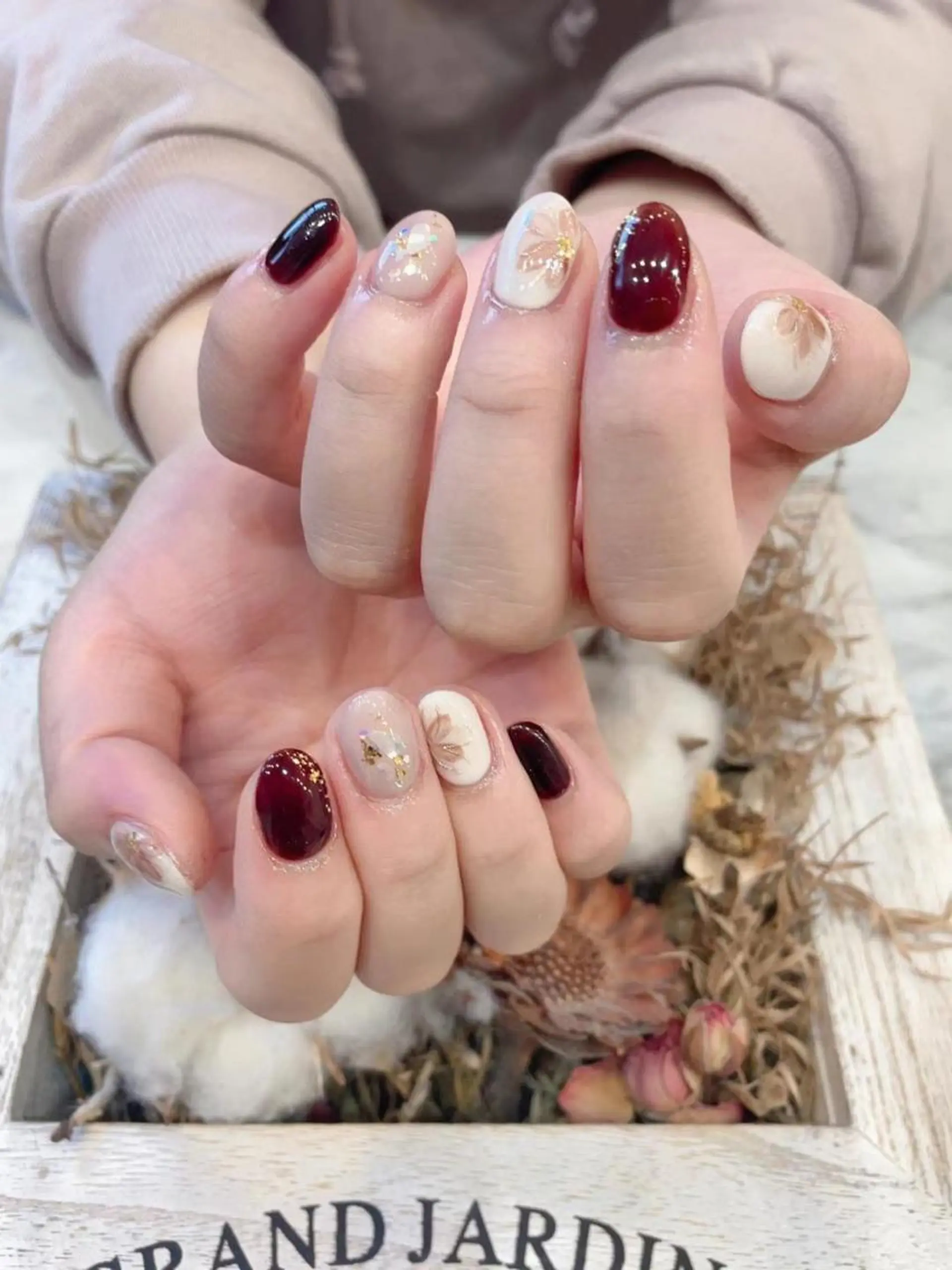 ネイル アートネイル ボルドー フラワーネイル Babarla Nailのネイルデザイン