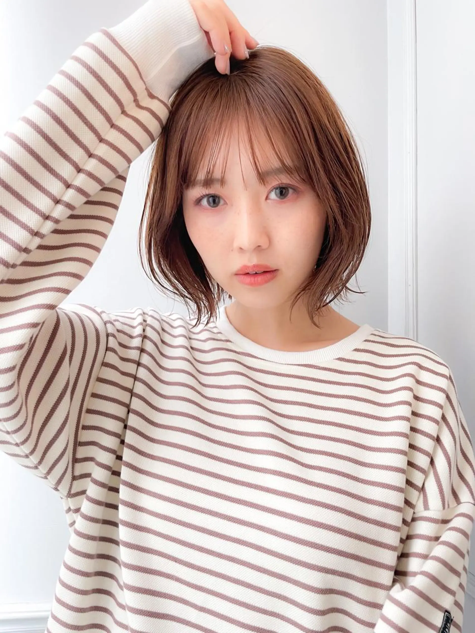 ミディアム カラー 切りっぱなしボブ ベージュカラー ミルクティーベージュ ボブ カット ヘアカラー ✨カラー支持No.1 🧸ワキ カナコ🧸のヘアスタイル