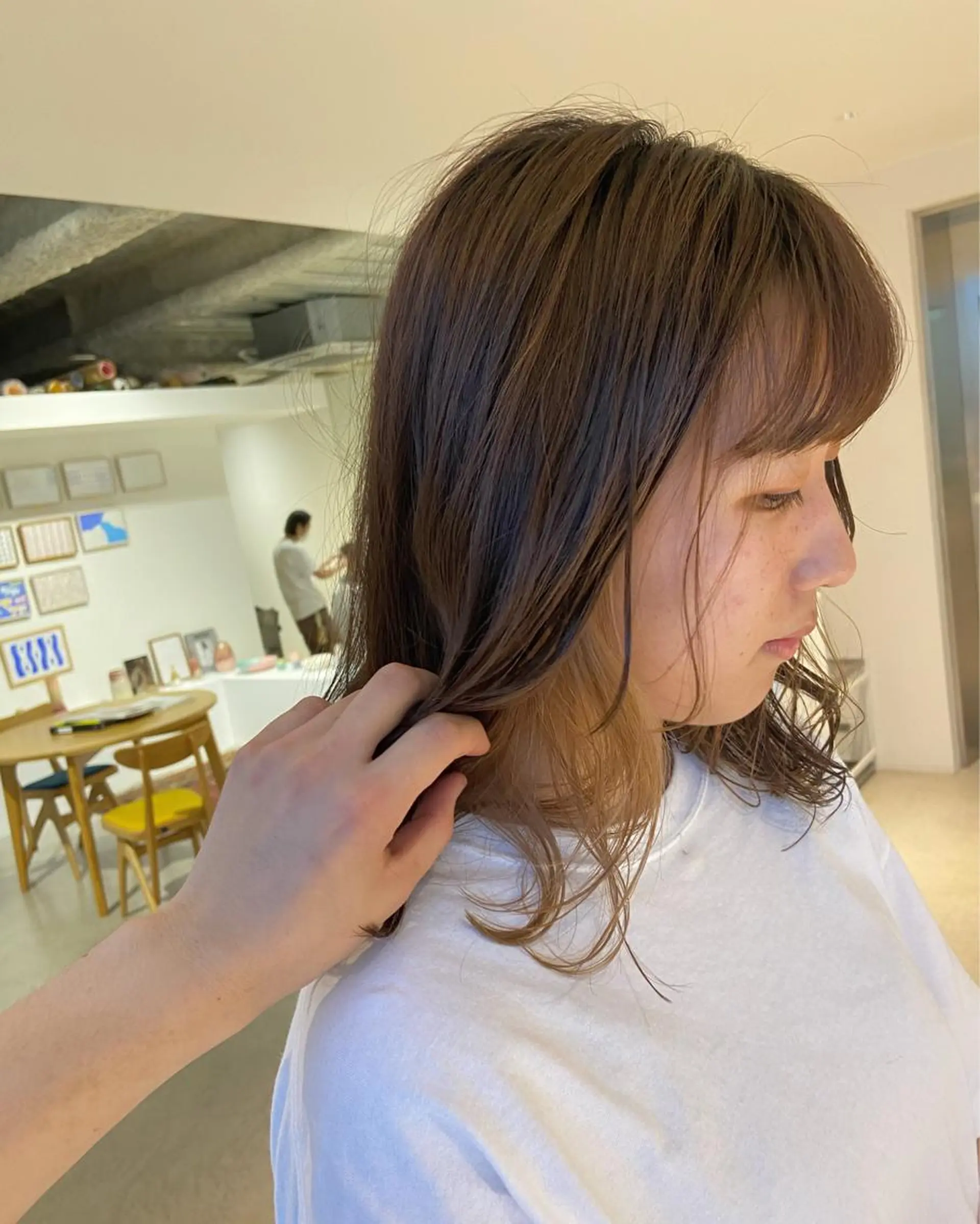 ミディアム カラー ブリーチ 抜きっぱなしブロンド インナーカラー ヘアカラー トリートメント STAN WOOD所属・似合わせcut 🔥yutakaのヘアスタイル