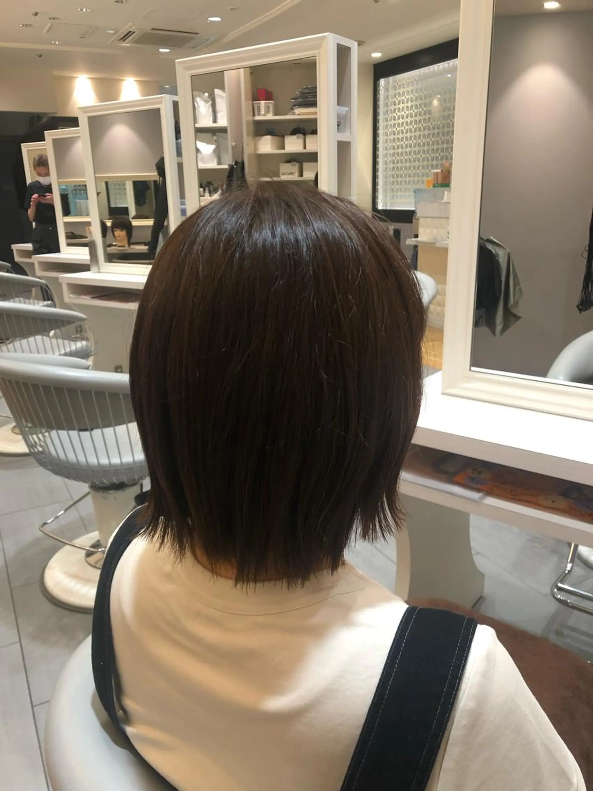ショート 切りっぱなしボブ ボブ ショートヘア 外ハネヘア Ｈａｉｒ’ｓ Ｇａｌｌeｒｙ所属・✨堺東駅近✨阪上 沙織のヘアスタイル