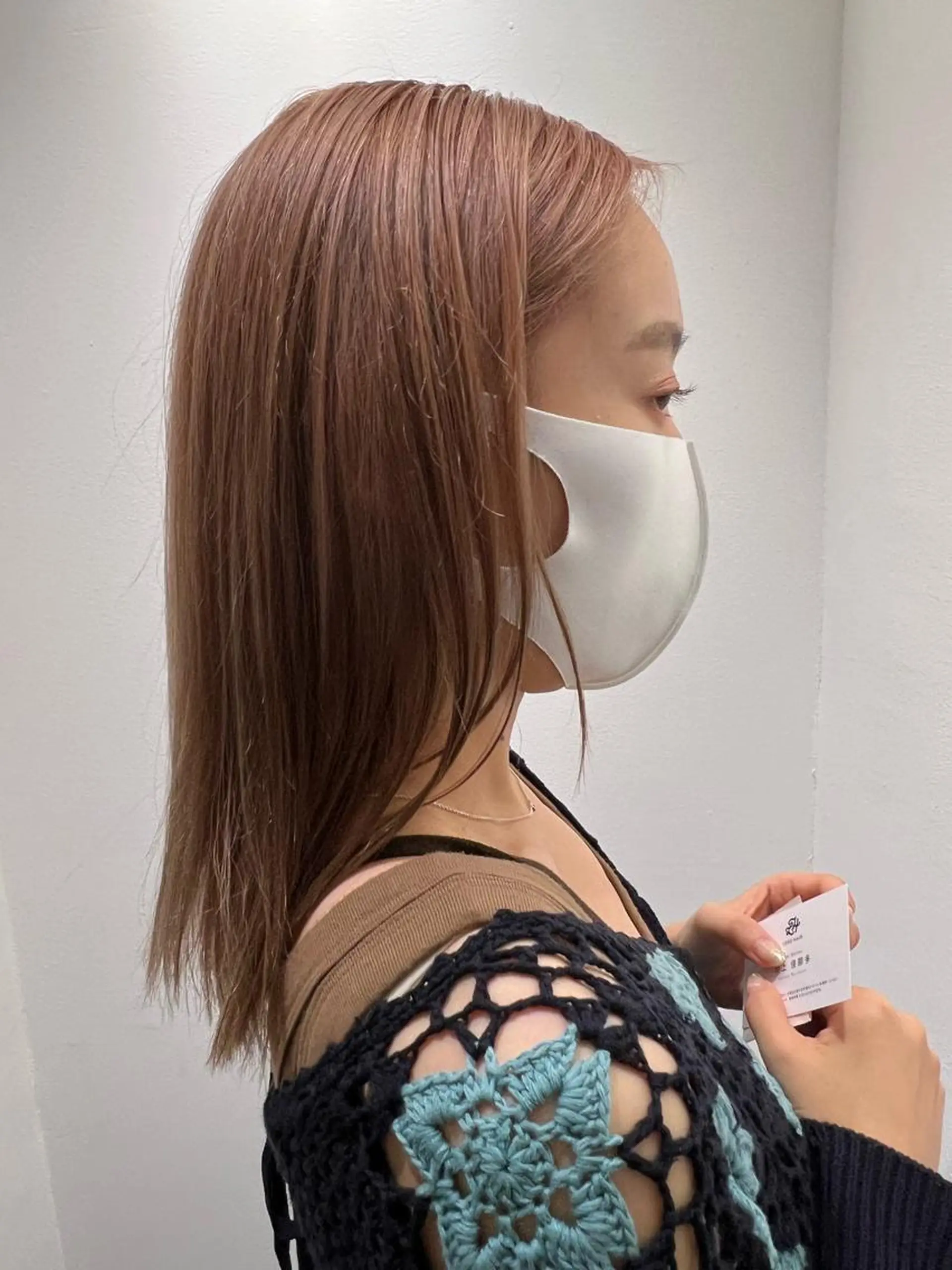 セミロング カラー ケアブリーチ/ili 村上佳那多のヘアスタイル