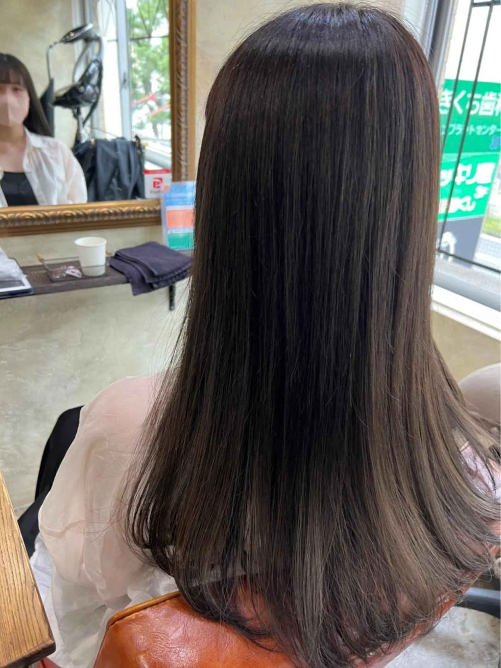 セミロング カラー カット 縮毛矯正 ハイトーンカラー🩵 耳ツボジュエリー/Aのその他イメージ