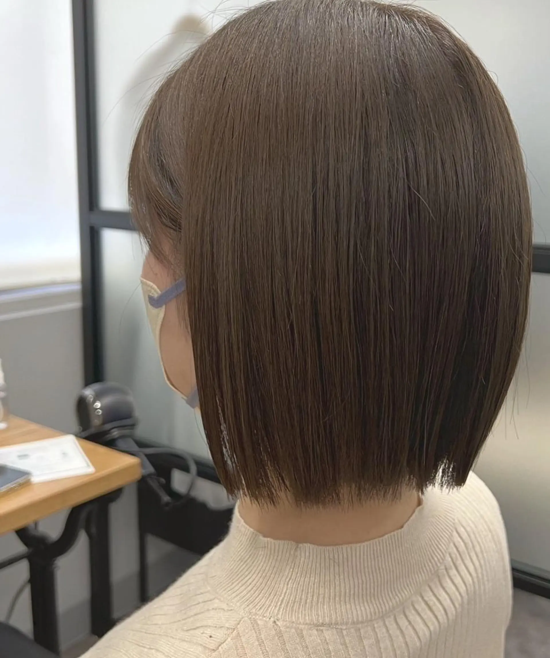 ショート アッシュ ミストバング パープルカラー ボブ デート N° aria 三軒茶屋のヘアスタイル