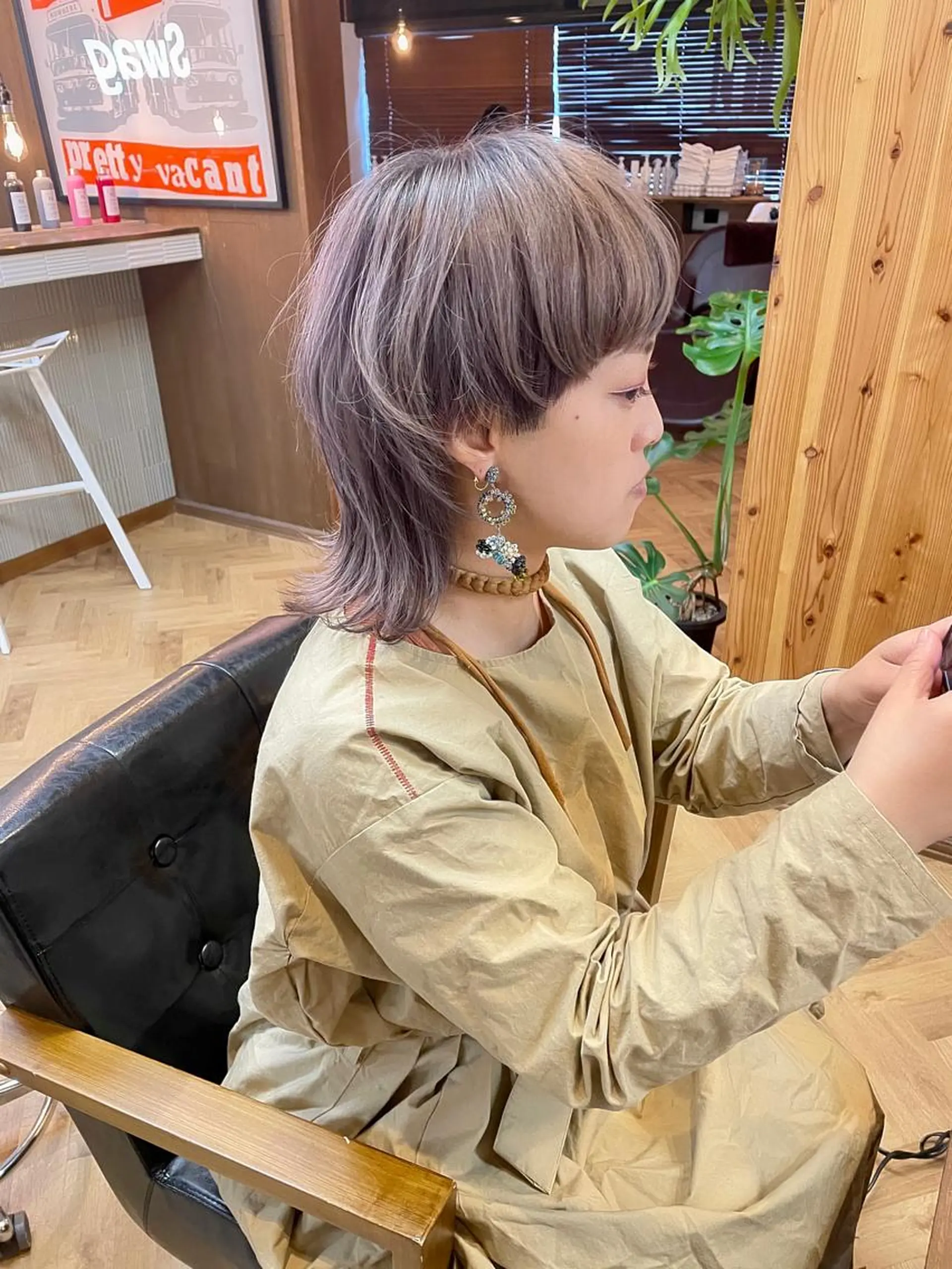 ミディアム カラー パーマ ウルフカット カット ヘアカラー トリートメント tatsumi/ボブ ウルフ/レイヤーのヘアスタイル