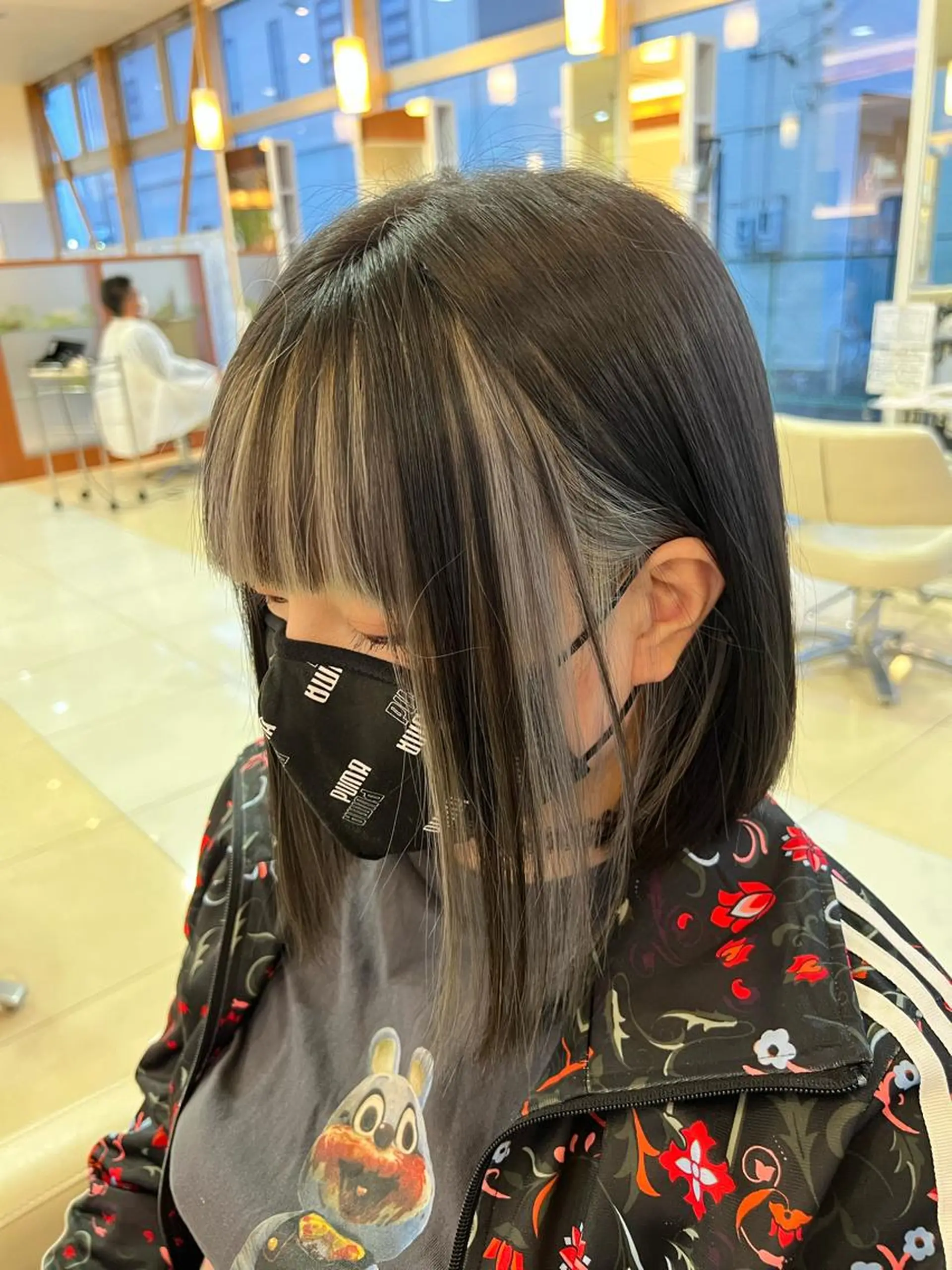 ミディアム ヘアカラー 牧野 佳樹のヘアスタイル