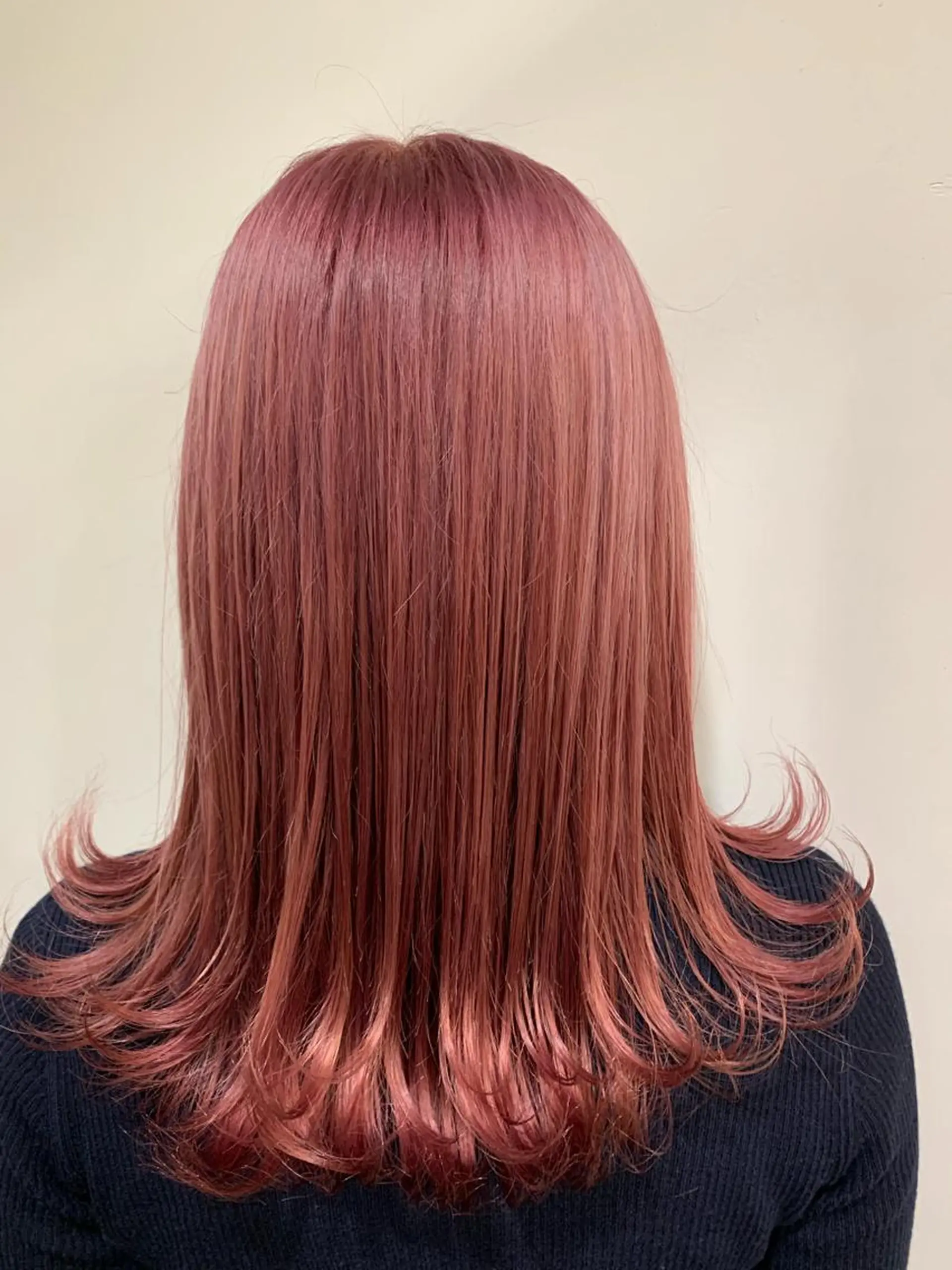 ロング カラー ブリーチ ピンクカラー ヘアカラー トリートメント あべ ゆうかのヘアスタイル