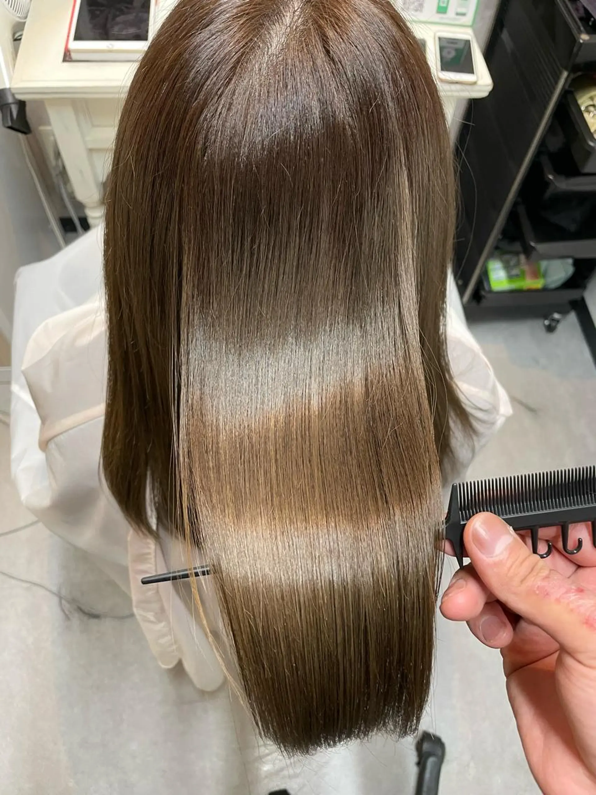 セミロング 髪質改善カラー特化 井上秀樹のヘアスタイル