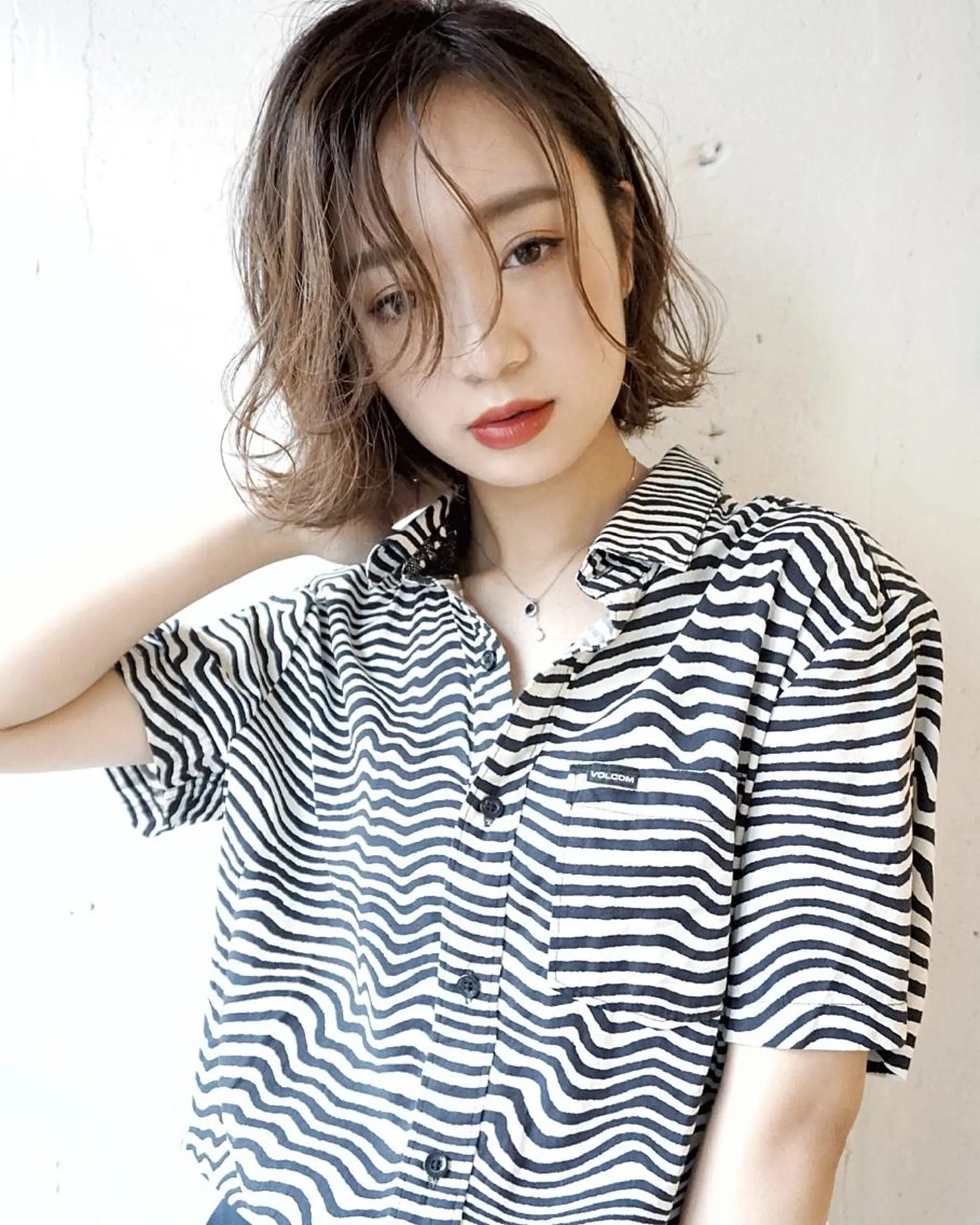 ショート カラー ヘアアレンジ WATARU🔥／ 外国人風ハイライトのヘアスタイル