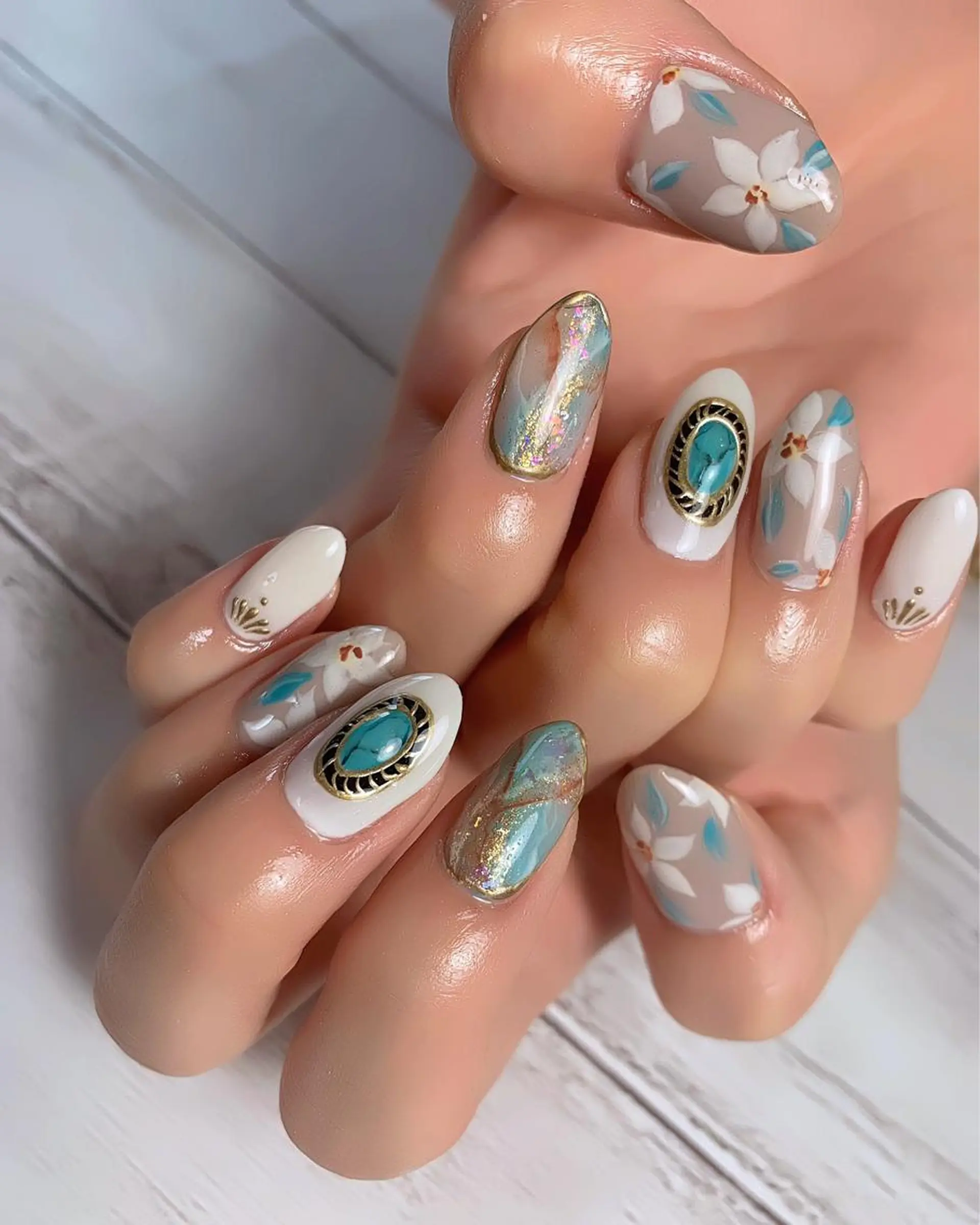 ネイル 菅野 愛花のネイルデザイン