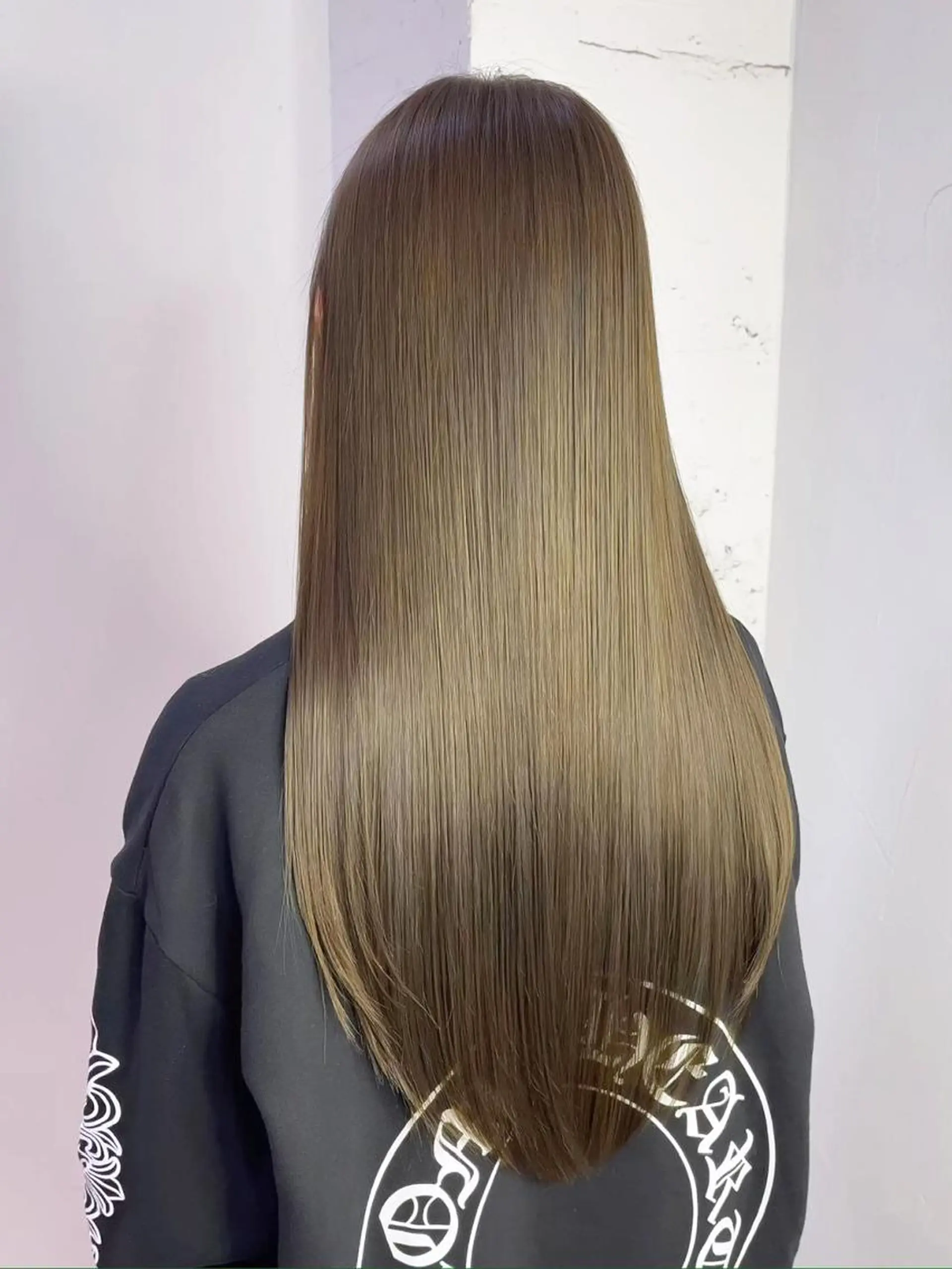 セミロング カラー ベージュカラー オリーブベージュ 顔まわりレイヤー 顔周りカット 韓国風ヘア カット ヘアカラー トリートメント ITbyALBUM 松戸のヘアスタイル