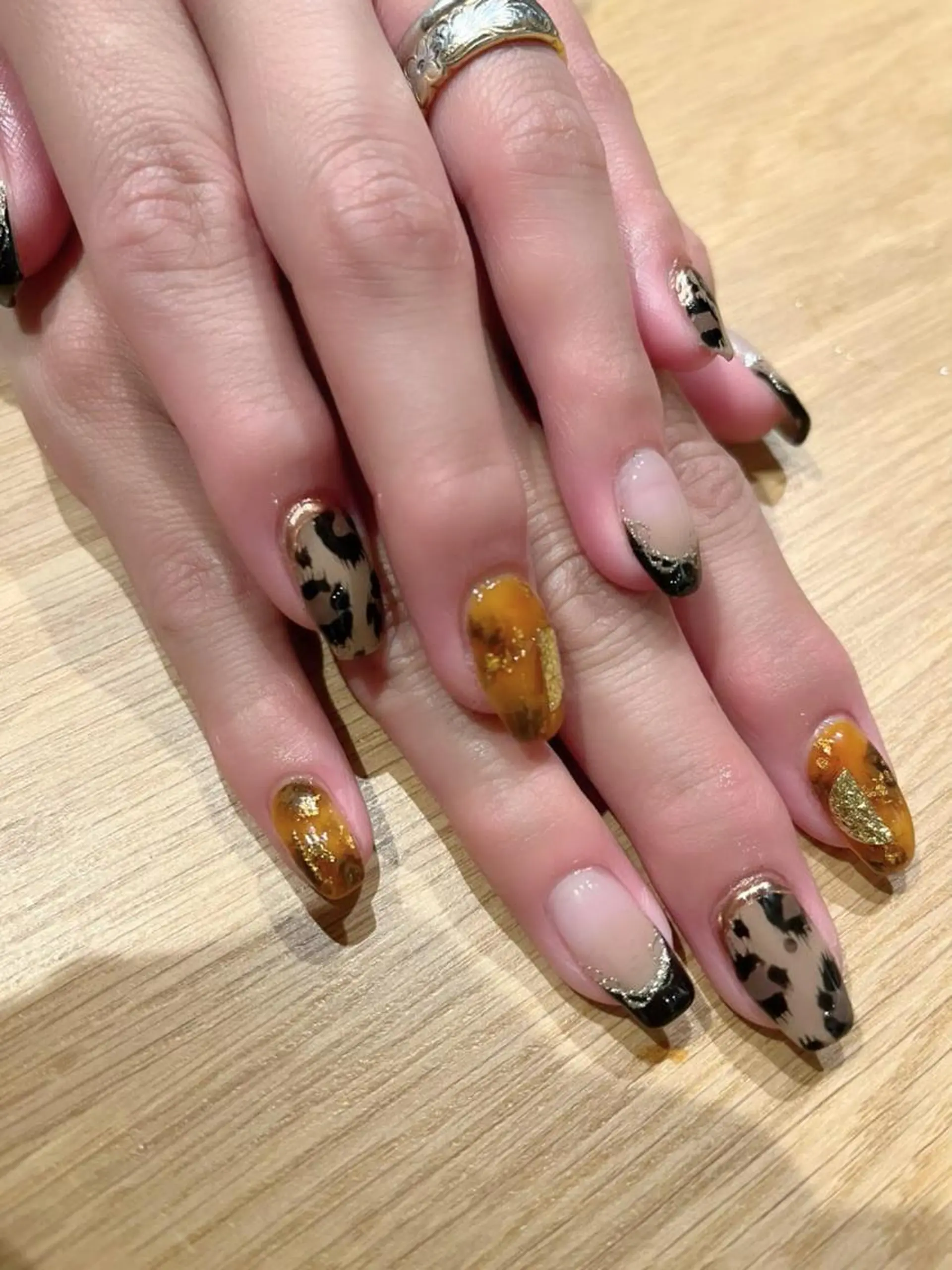 ネイル 岸本 千慧のネイルデザイン