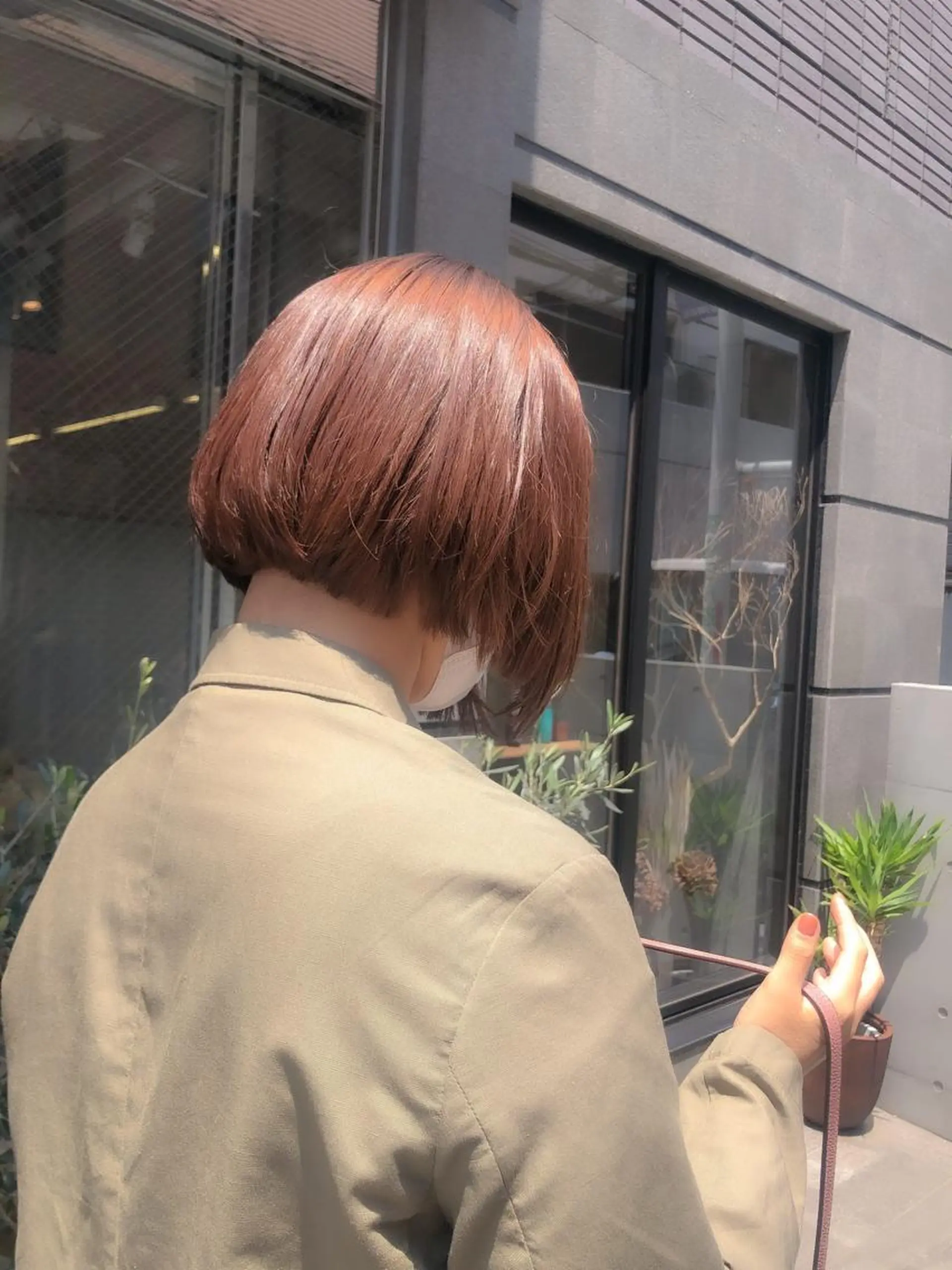 ショート カラー ヘアアレンジ ブラウンカラー チョコレートブラウン ピンクカラー ボブ rii-🩰 トレンド韓国ヘアのヘアスタイル