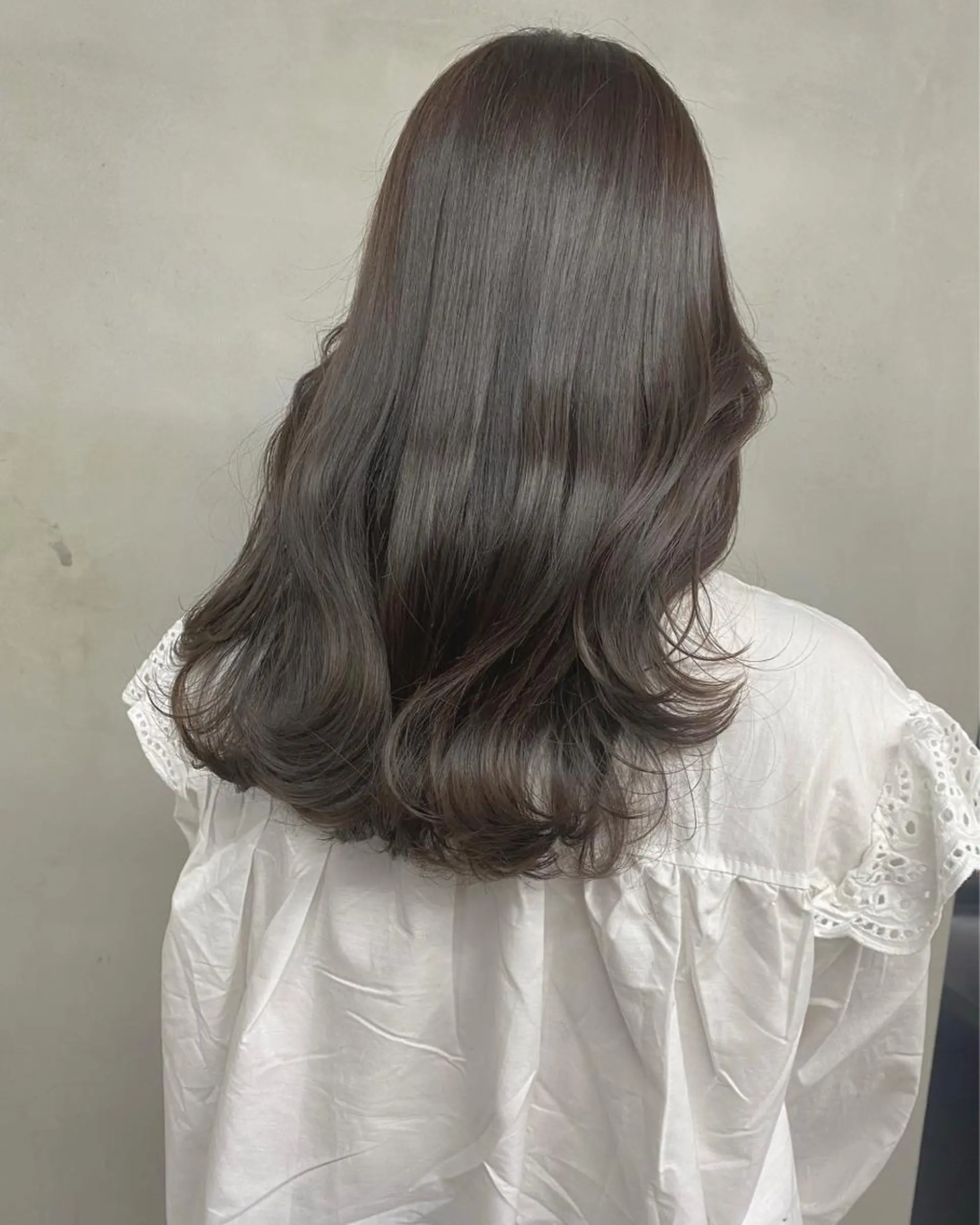 セミロング カット ヘアセット 新宿/韓国ヘア/ 髪質改善ストレートのヘアスタイル