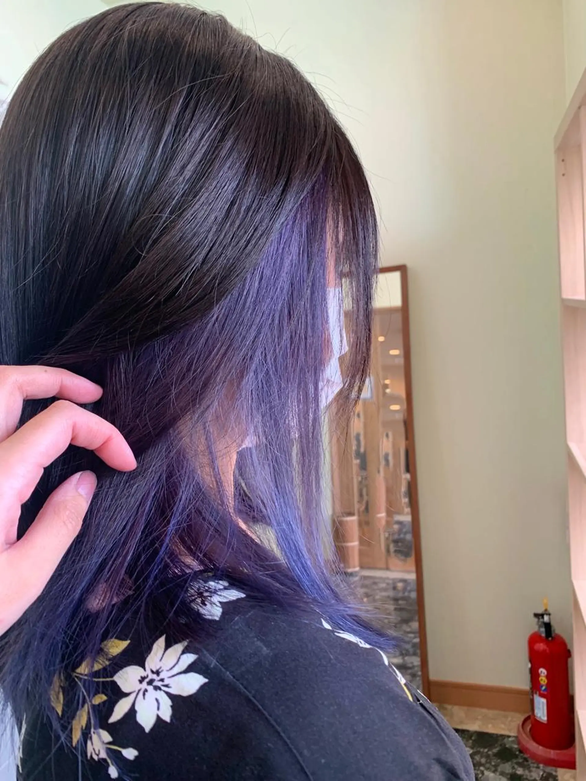 ミディアム カラー ブルーカラー ブルーラベンダー インナーカラー ラベンダーカラー yuri🌼 NUMBER 天王寺のヘアスタイル