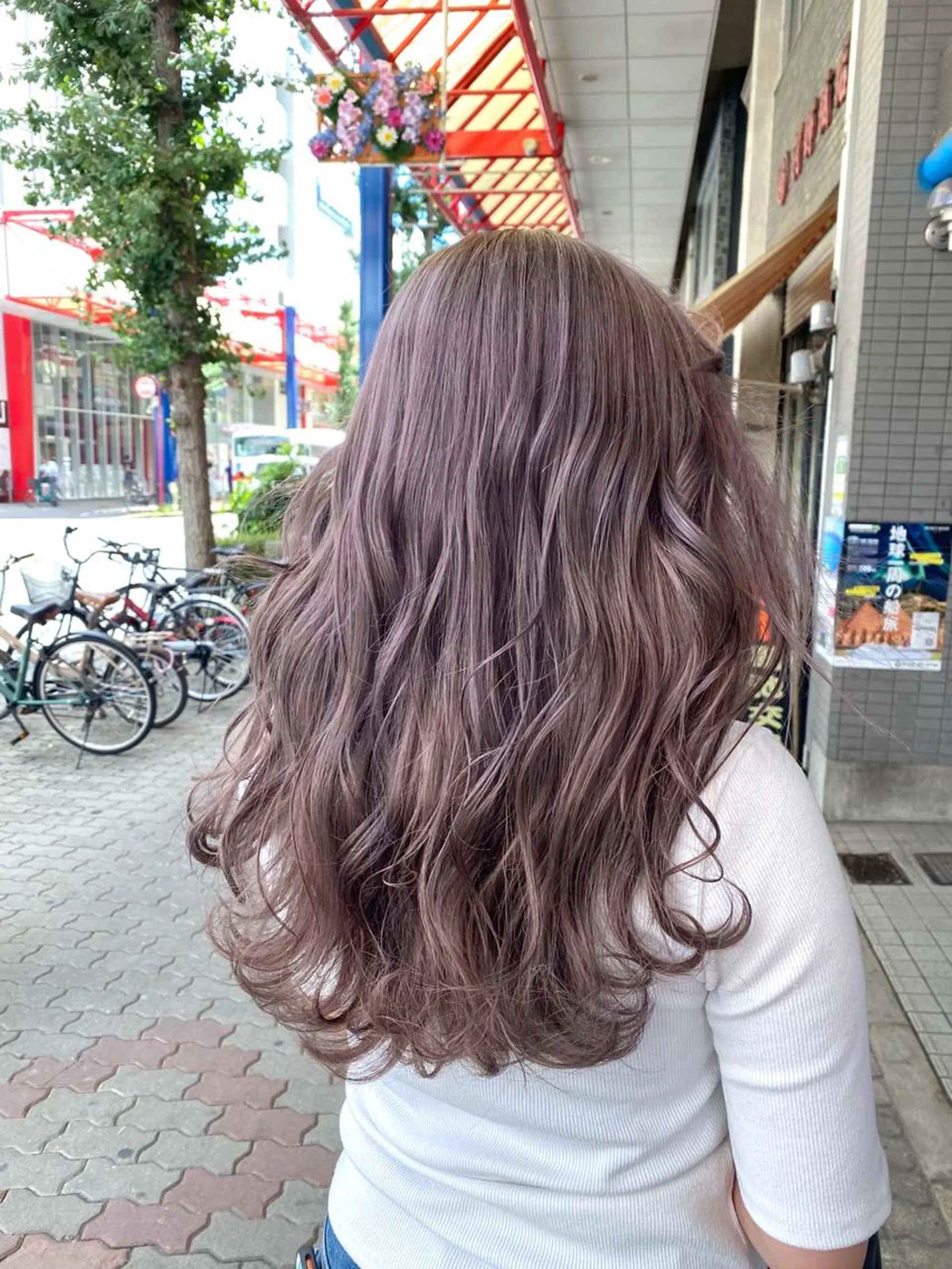 セミロング アッシュ ヘアカラー ゆぴ☾‪/推しカラー /ハイトーンのヘアスタイル