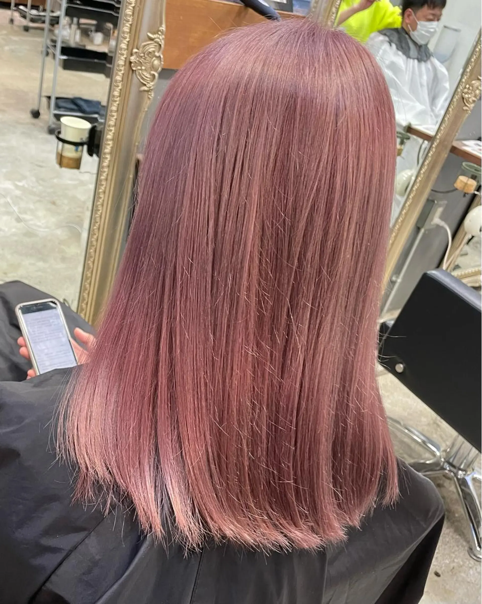 ミディアム 大内 志穂のヘアスタイル