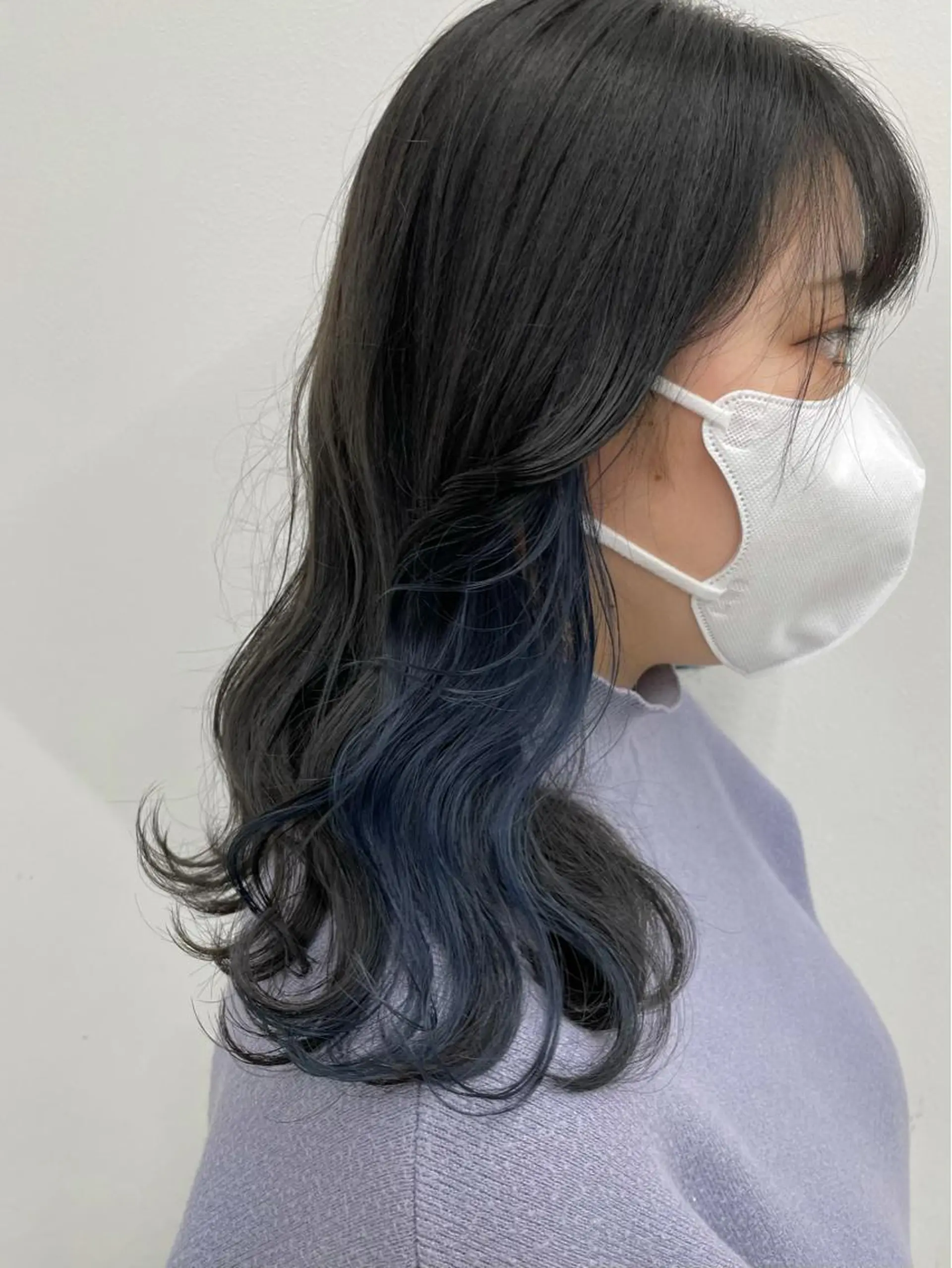 ミディアム カラー ヘアアレンジ ブリーチ ブルーカラー イヤリングカラー ネイビーカラー ヘアカラー トリートメント 🦄インナーカラー 🦄貫井彩花のヘアスタイル