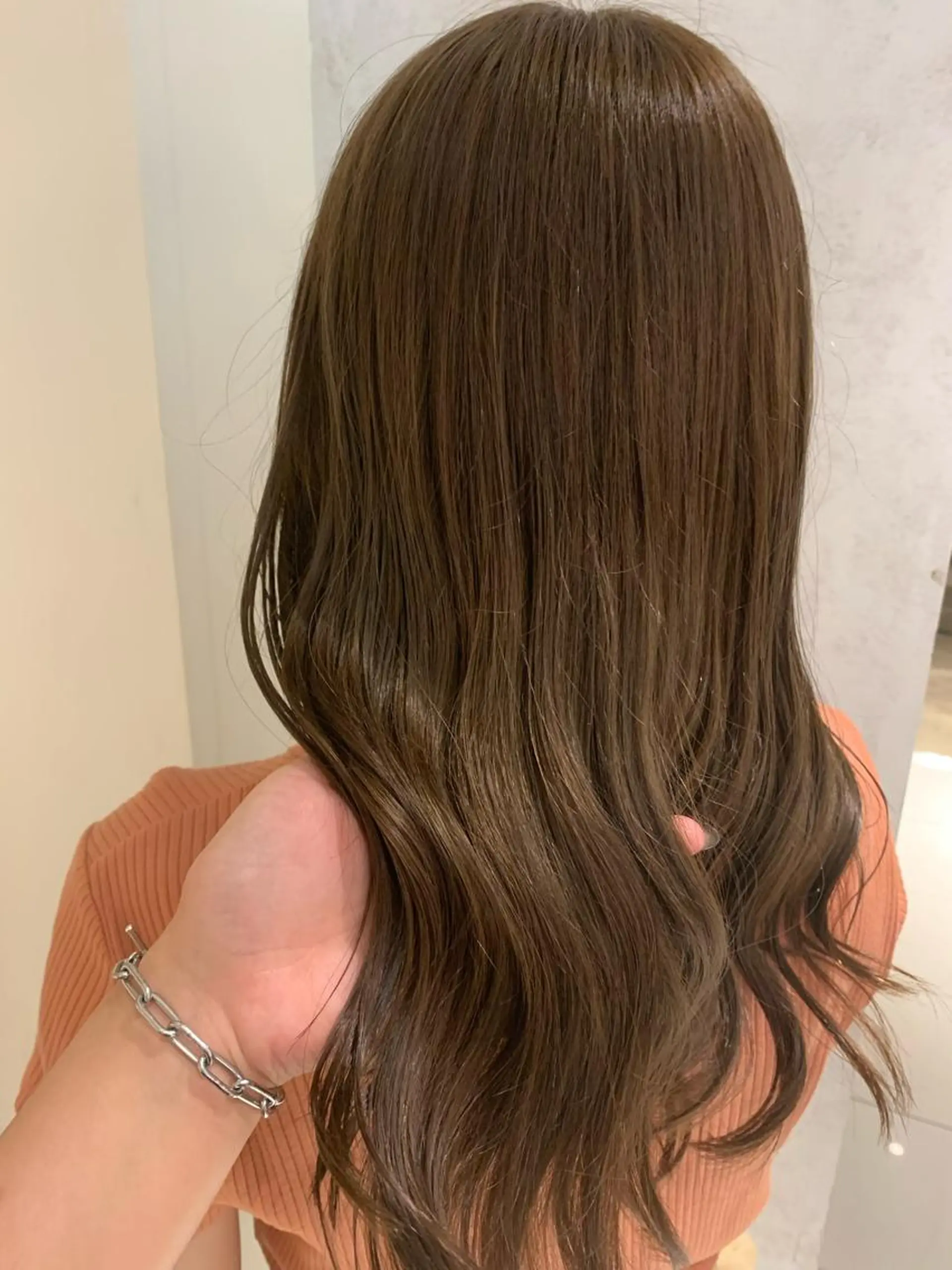 ロング カラー ヘアアレンジ Moana by HEADLIGHT所属・tomoka/ デザインカラー🌺のヘアスタイル