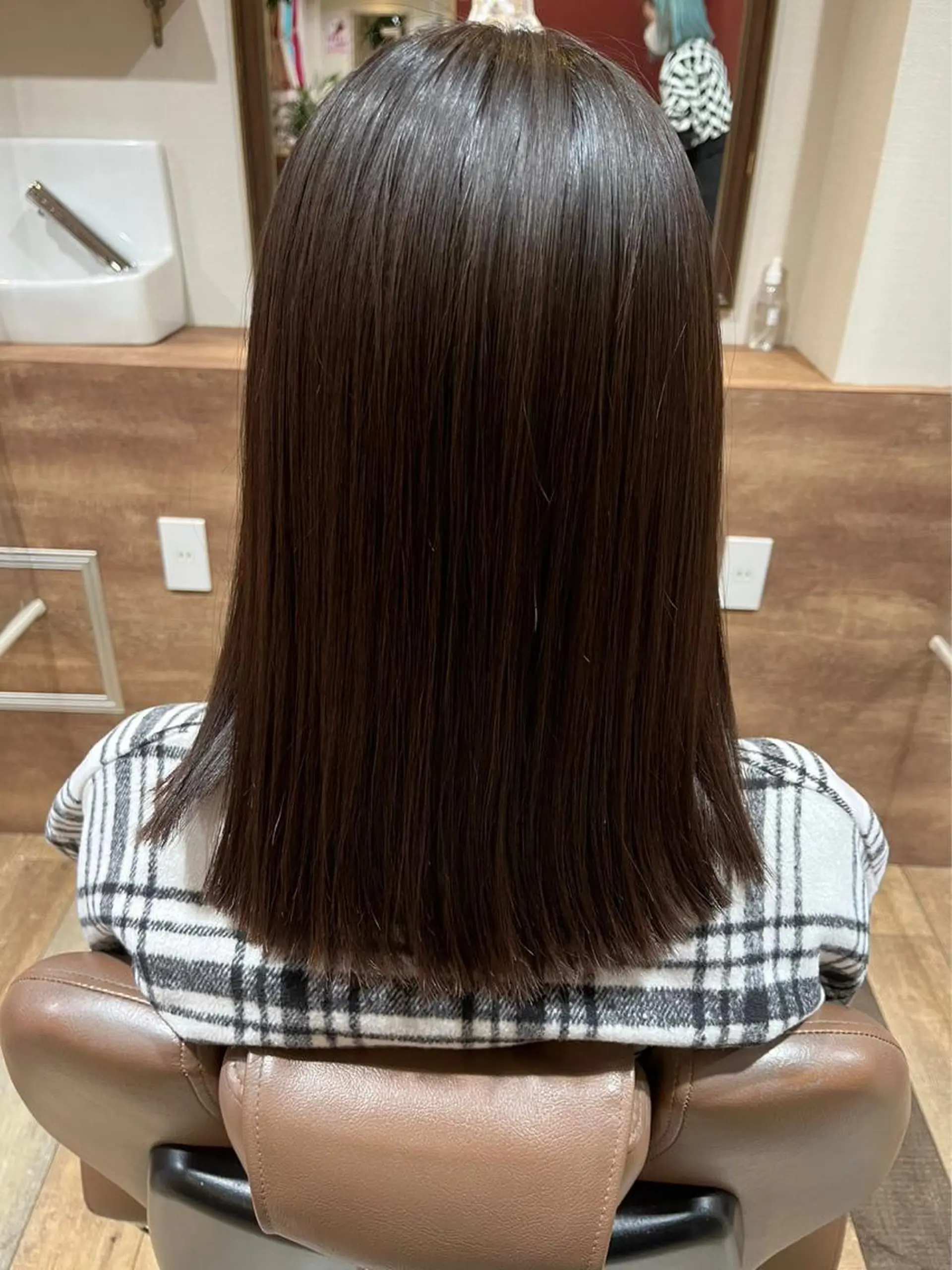 セミロング カラー バレイヤージュ ブリーチ ケアブリーチ 透明感カラー デザインカラー 【史上最高】口コミ No.1/ナツキのヘアスタイル