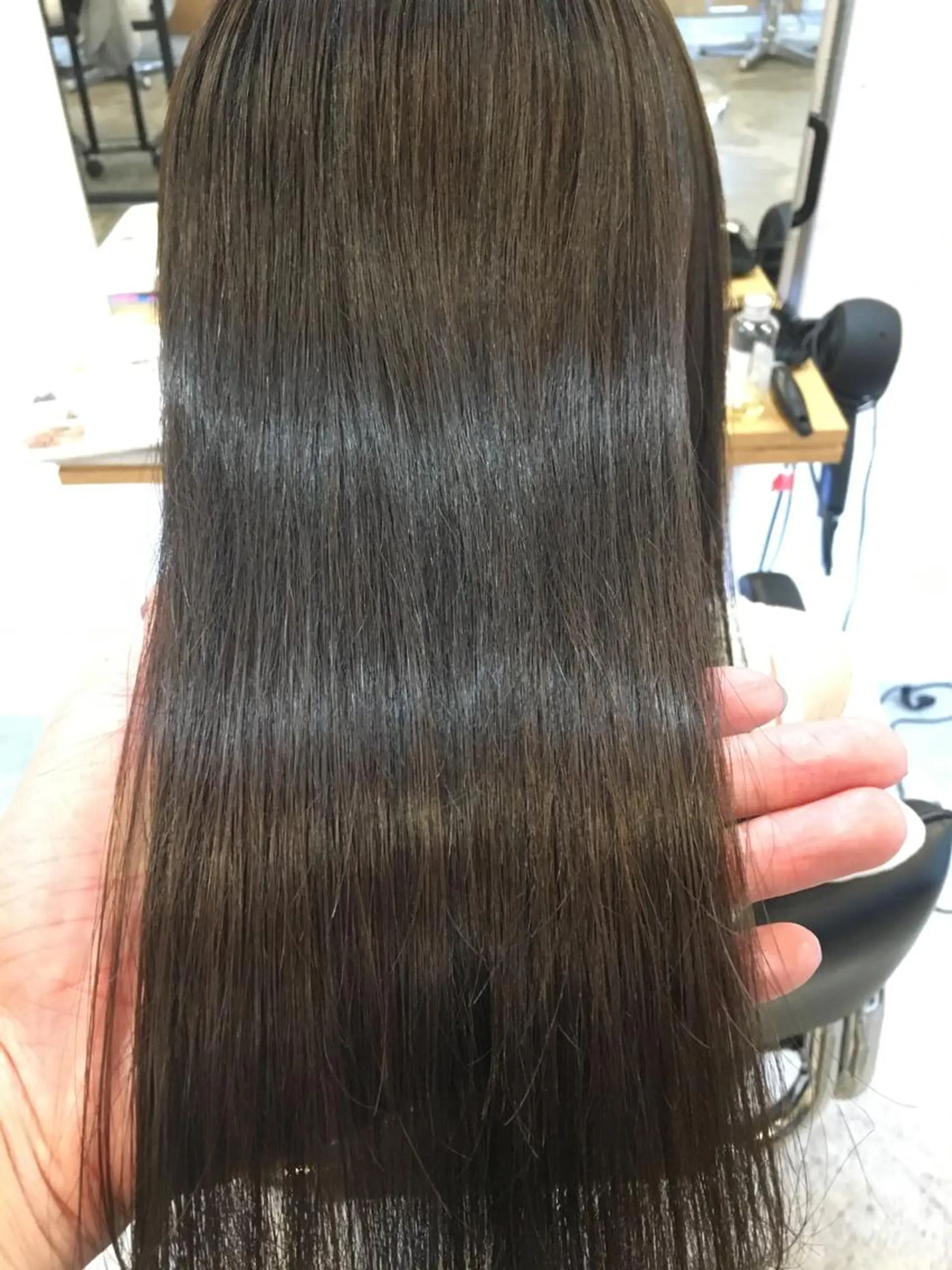 ミディアム カラー 髪質改善 トリートメント メンズ眉毛ITSUK Iメンズ専門　新宿の眉毛・アイブロウイメージ