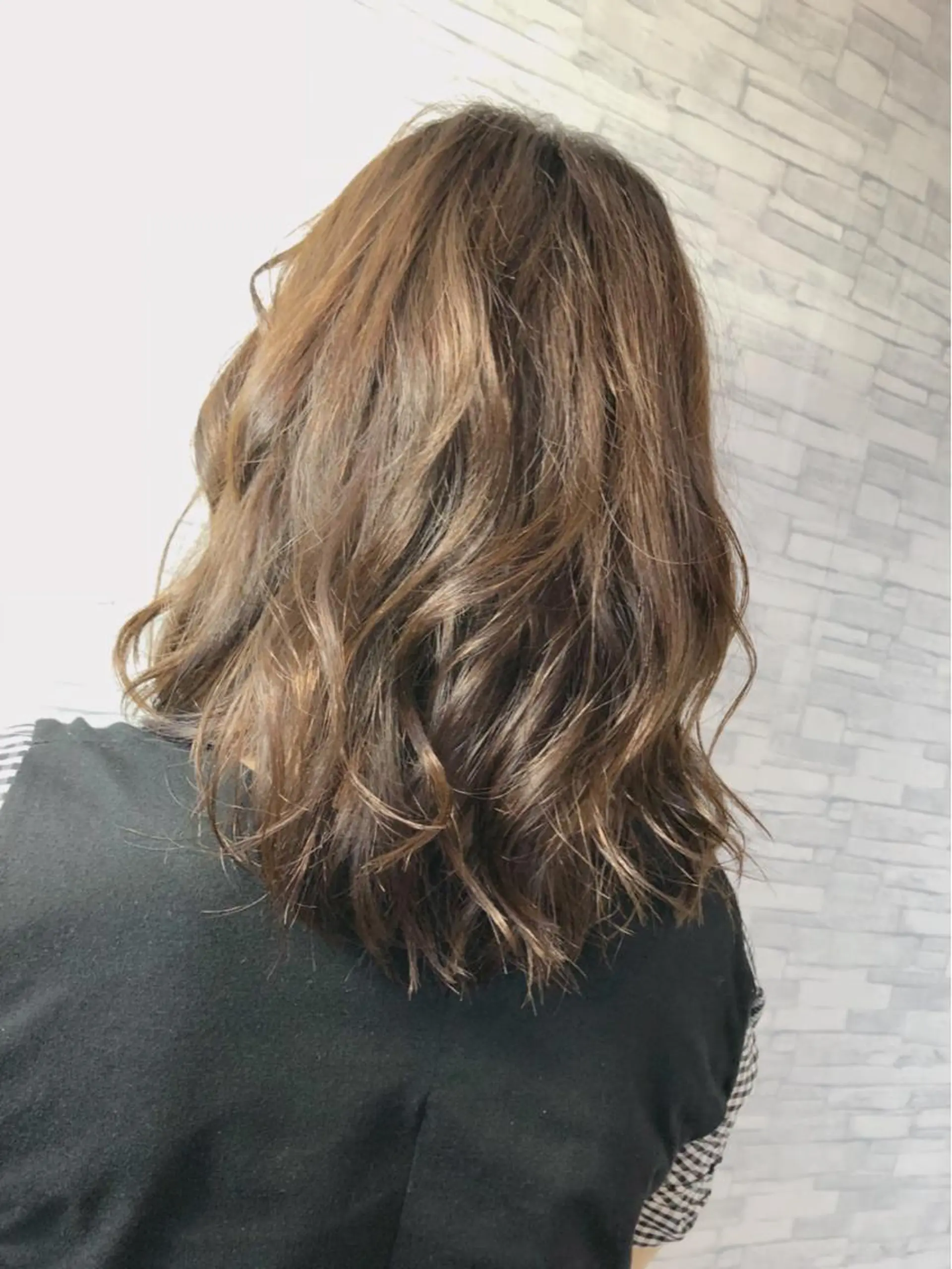 セミロング 福森 みずきのヘアスタイル